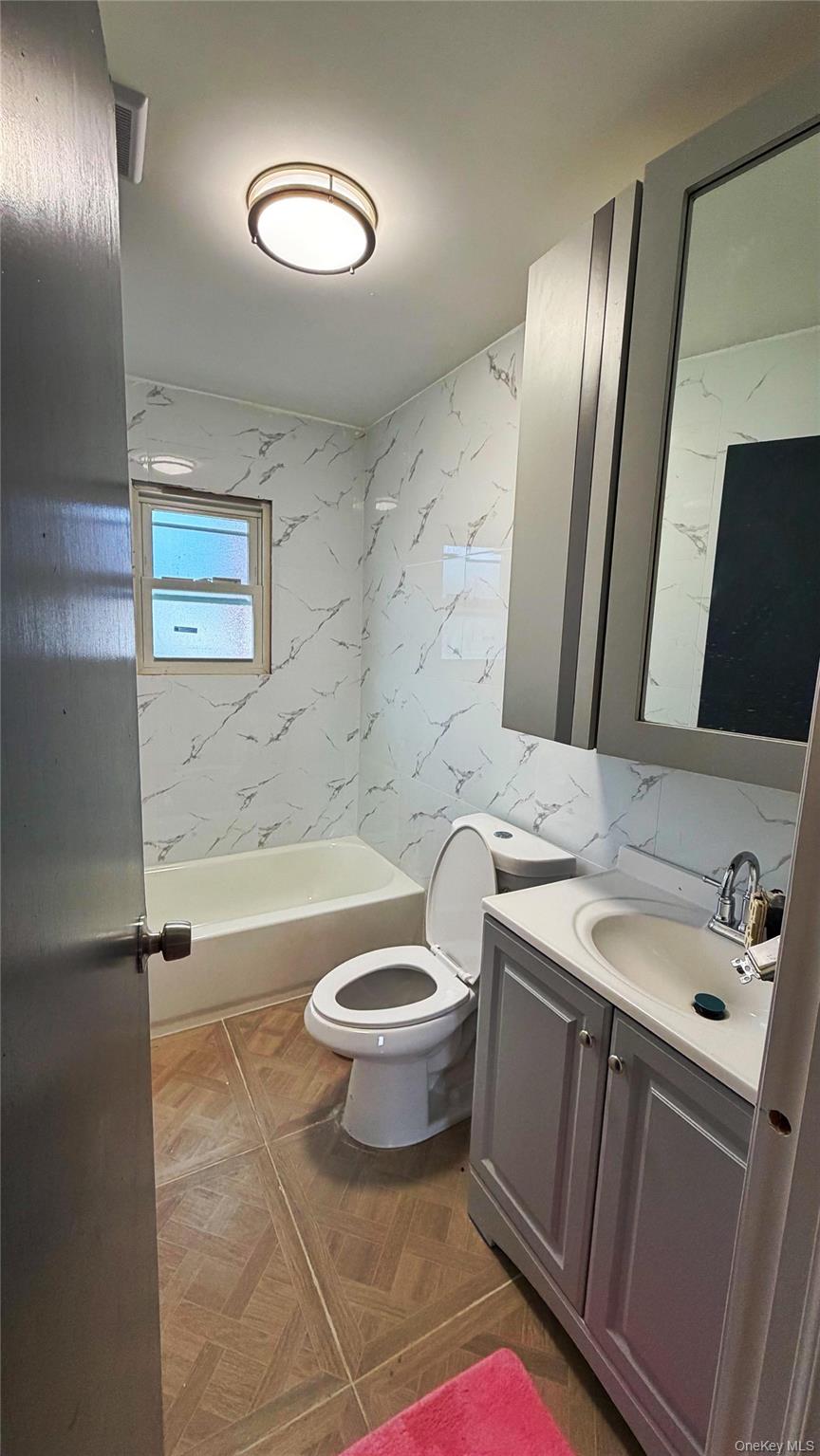 #10 photo, 60 Saint Johns Avenue, Valley Stream , NY 11580