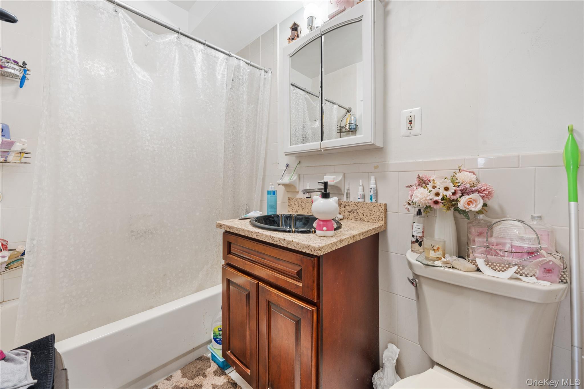 #10 photo, 10810 35th Avenue, Corona , NY 11368