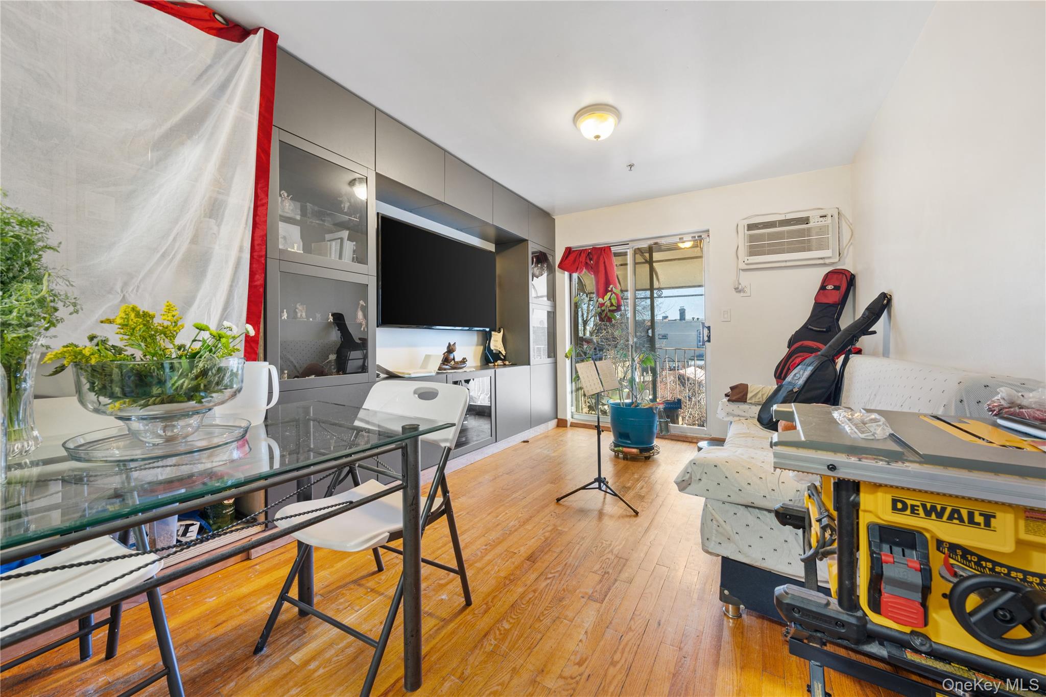 #12 photo, 10810 35th Avenue, Corona , NY 11368