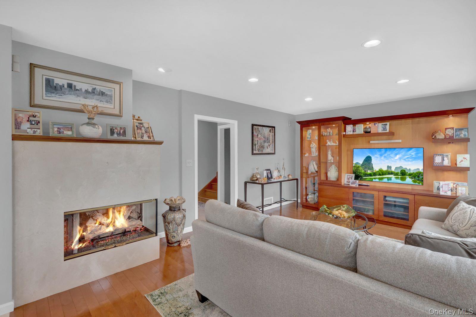 #9 photo, 23 Biltmore Boulevard, Massapequa , NY 11758