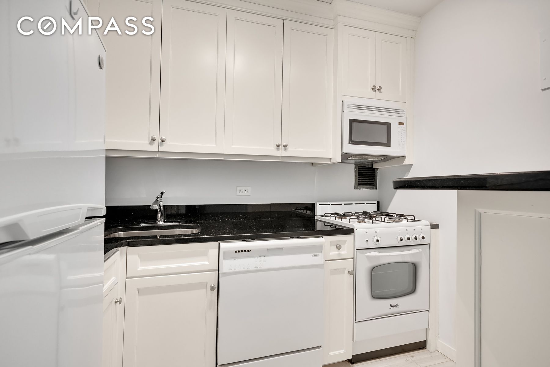 #9 photo, New York City, Lenox Hill , NY 10021