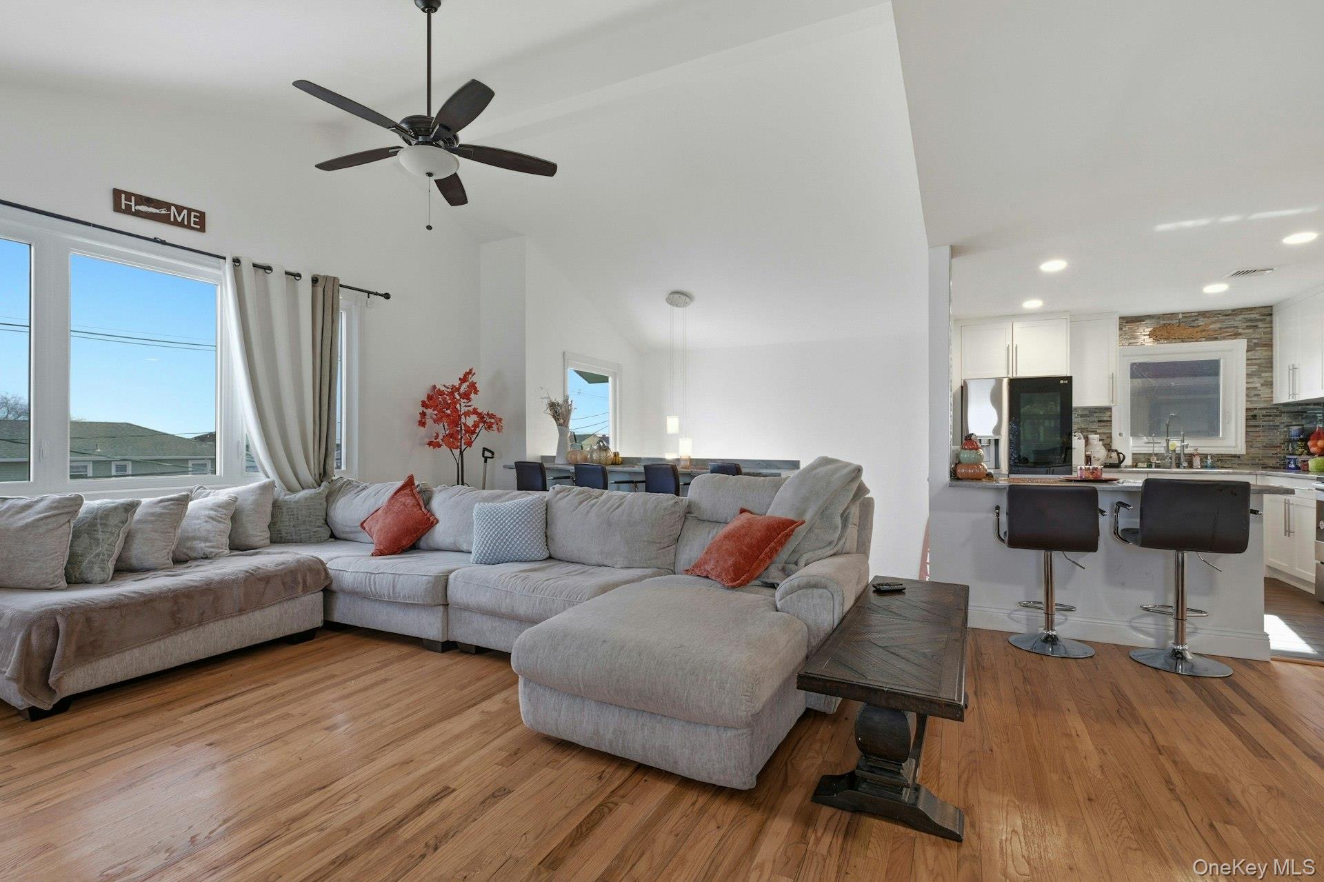 #18 photo, 766 Guy Lombardo Avenue, Freeport , NY 11520