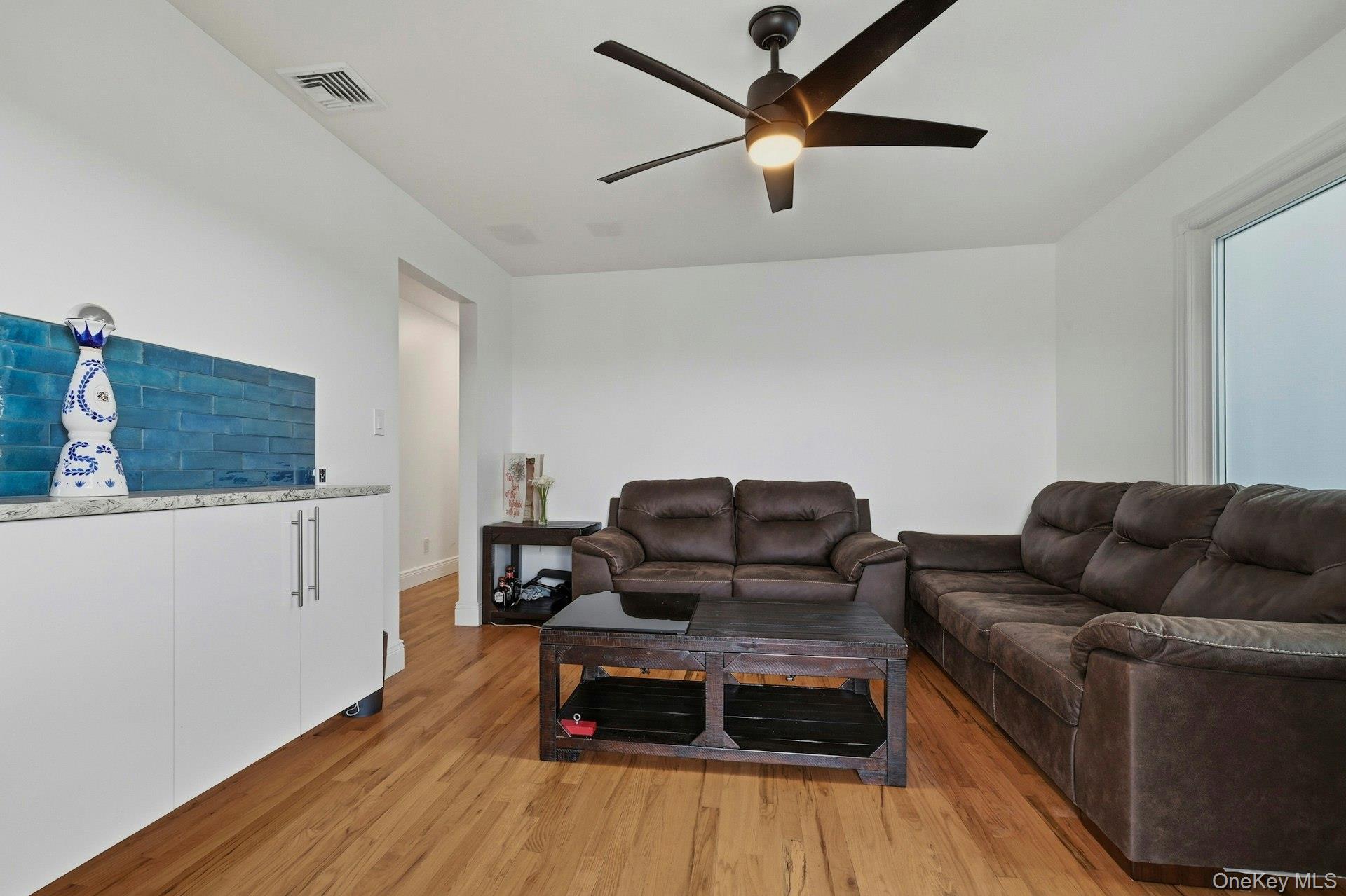 #8 photo, 766 Guy Lombardo Avenue, Freeport , NY 11520