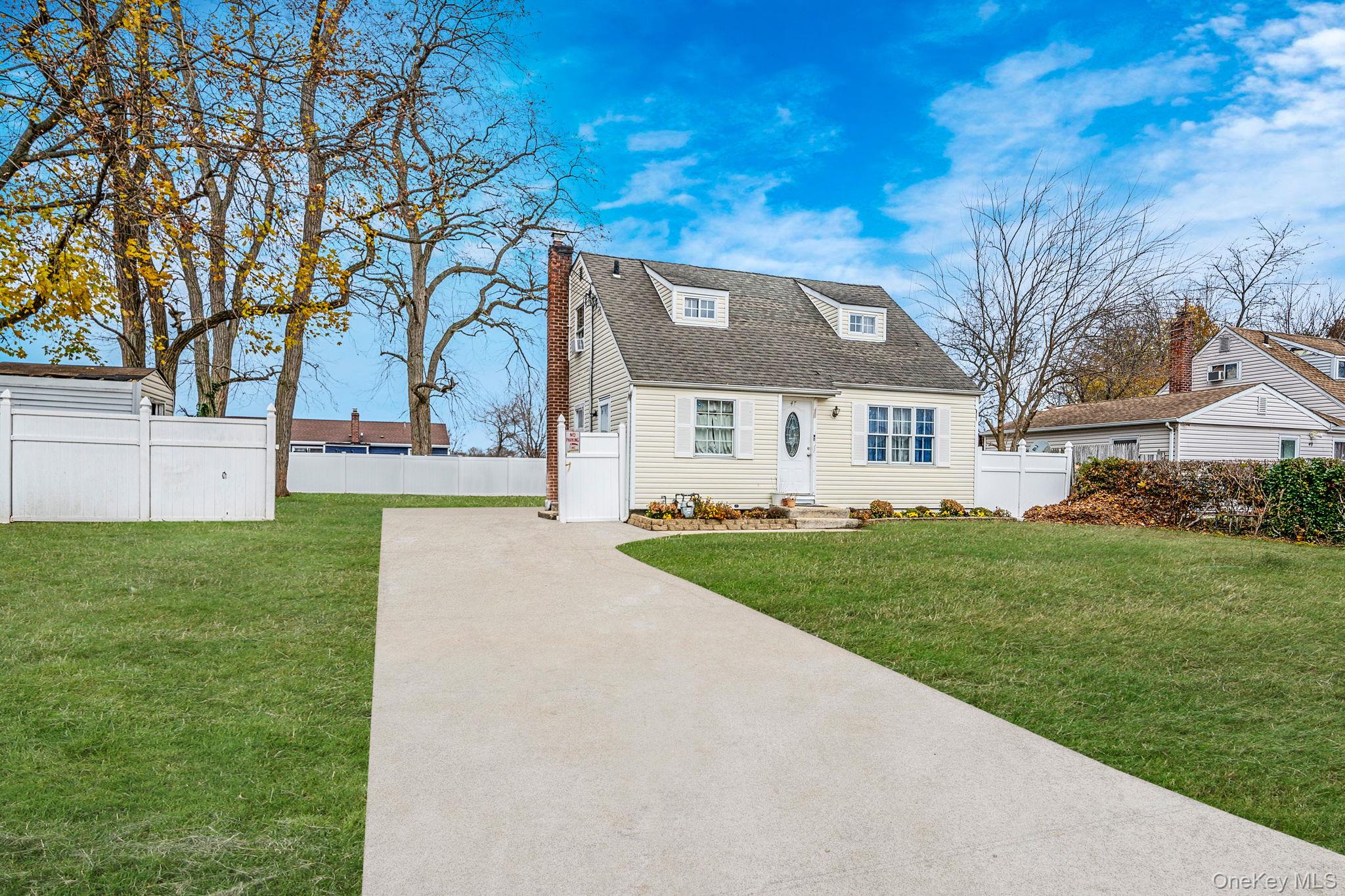 #3 photo, 47 Satinwood Street, Central Islip , NY 11722