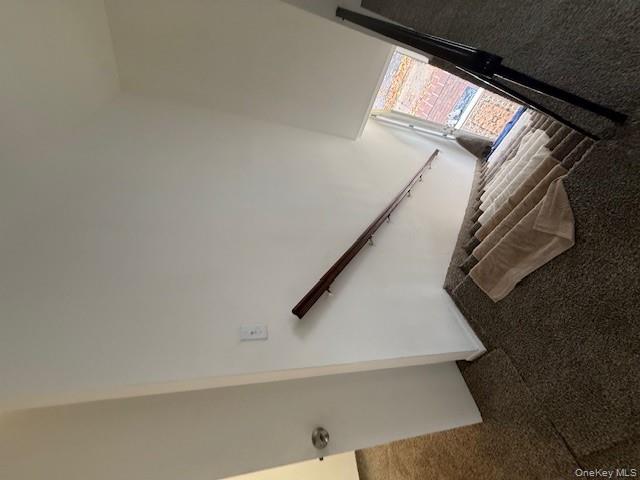 #8 photo, 58 W Mineola Avenue, Valley Stream , NY 11580