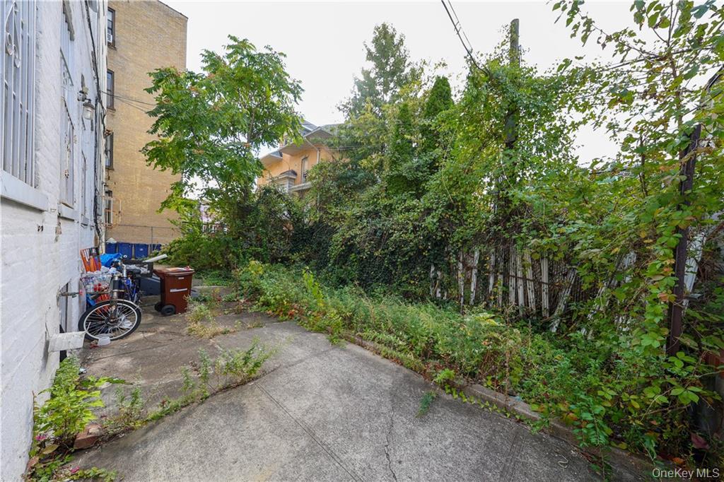 #19 photo, 2176 E 13th Street, Brooklyn , NY 11229