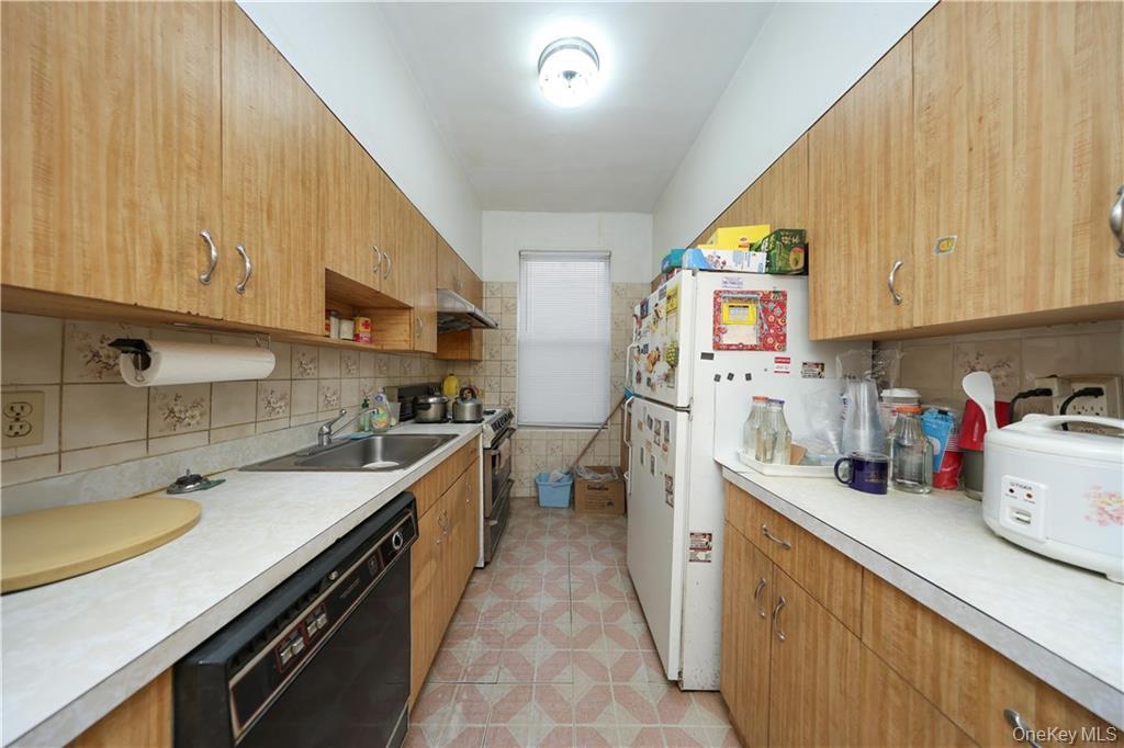#3 photo, 2284 E 22nd Street, Brooklyn , NY 11229