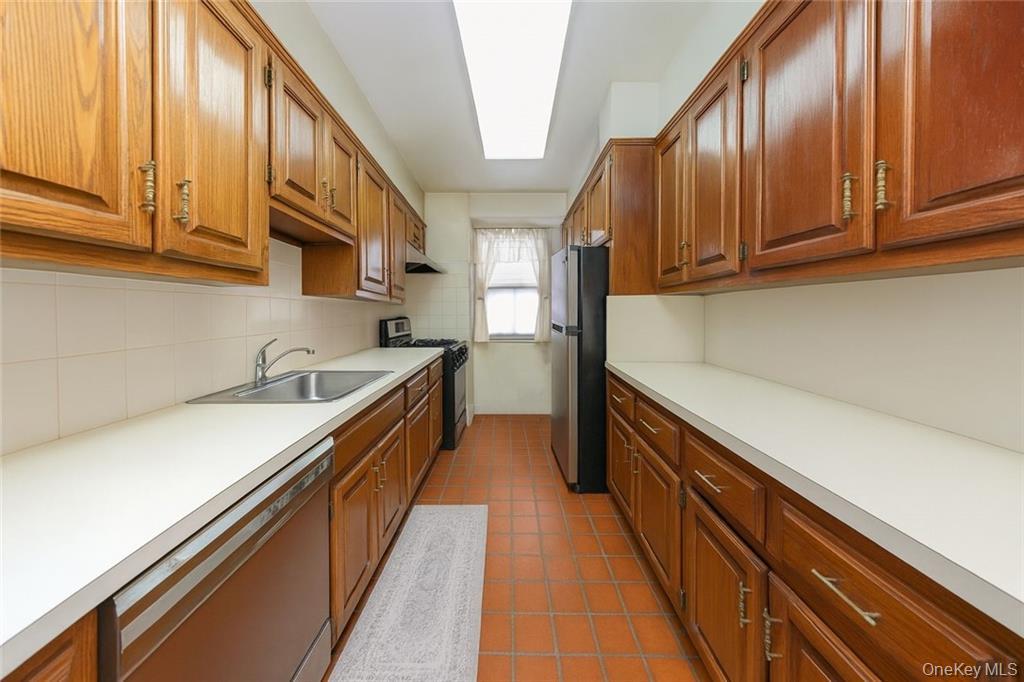 #4 photo, 2284 E 22nd Street, Brooklyn , NY 11229