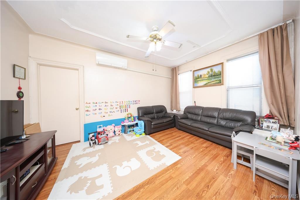 #8 photo, 2284 E 22nd Street, Brooklyn , NY 11229