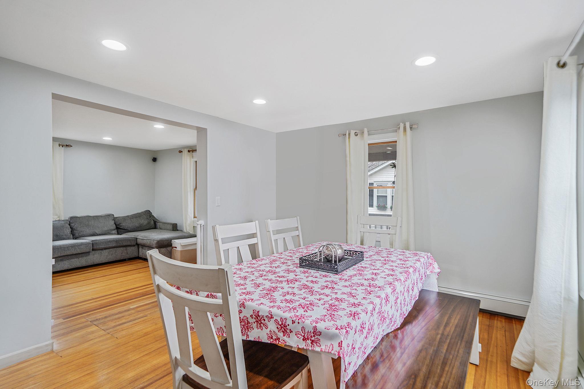 #9 photo, 15 Cedar Grove Court, Patchogue , NY 11772