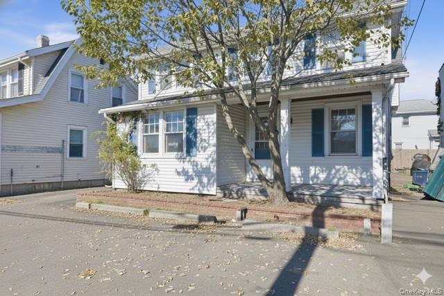 #2 photo, 84 2nd Street, Mineola , NY 11501