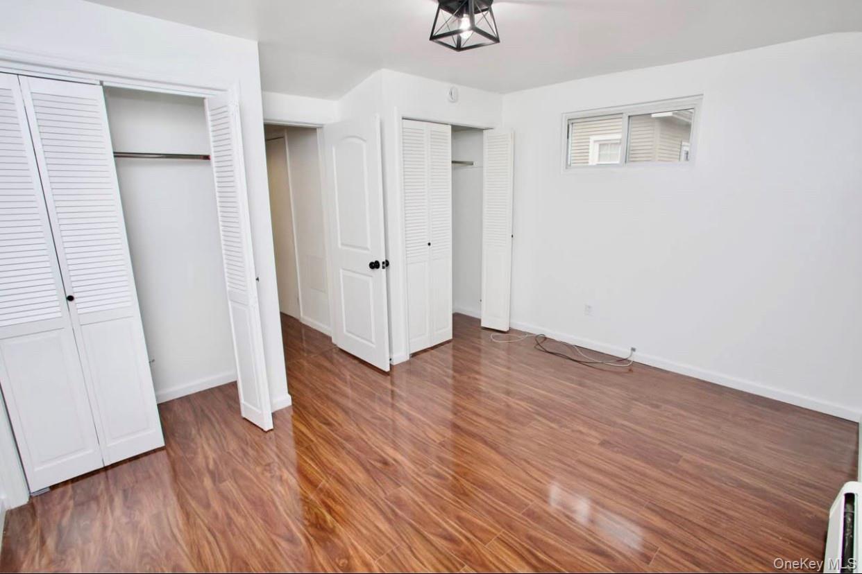 #14 photo, 10 Tollgate Court, Lynbrook , NY 11563