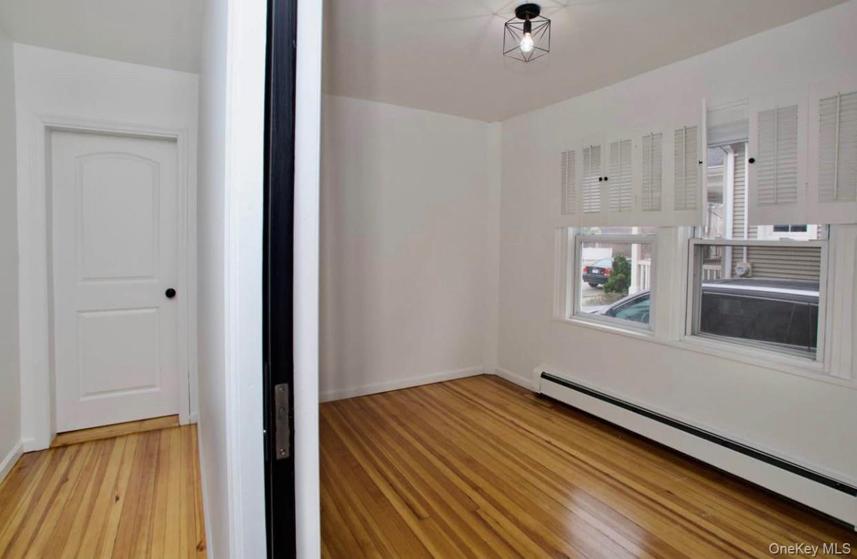 #17 photo, 10 Tollgate Court, Lynbrook , NY 11563