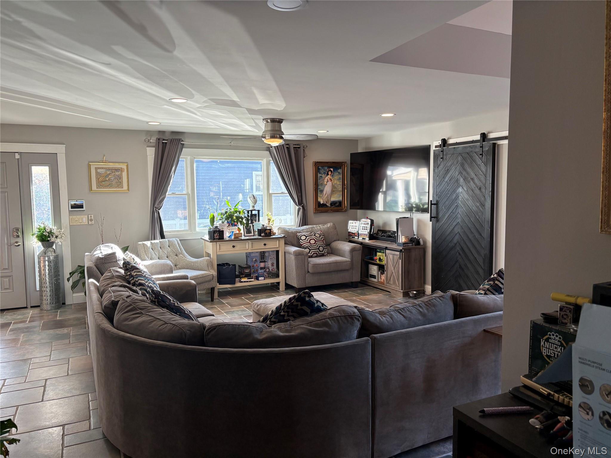 #19 photo, 40 Alton Road, Babylon , NY 11702