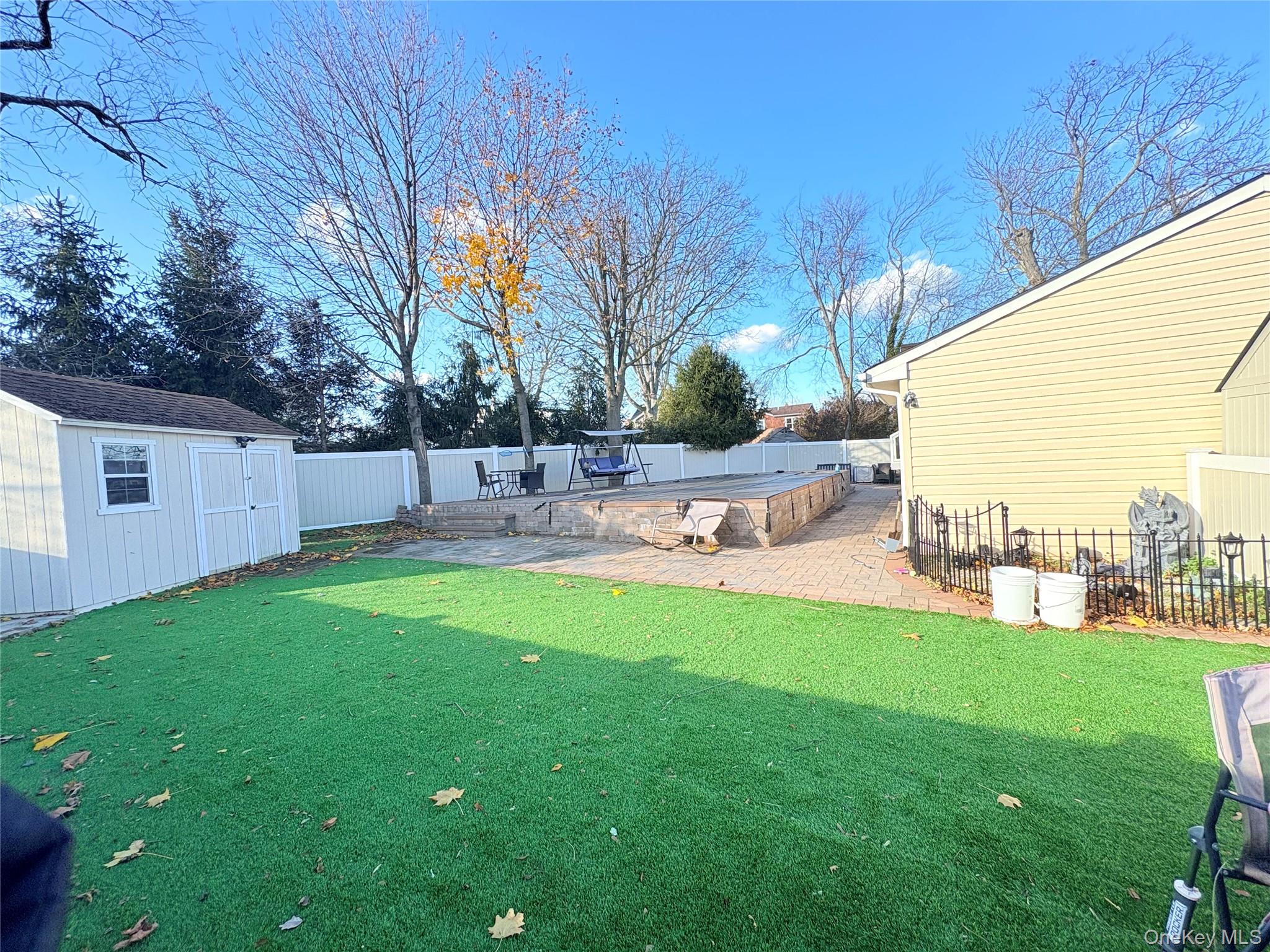 #6 photo, 40 Alton Road, Babylon , NY 11702