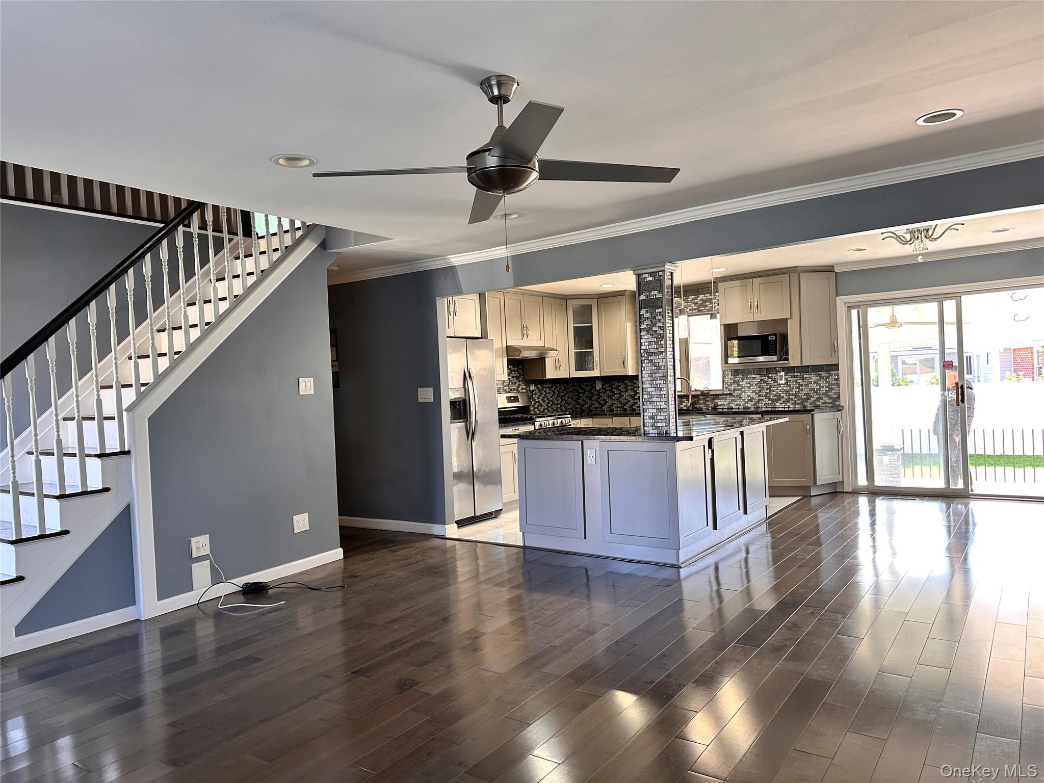 #2 photo, 316 S Oyster Bay Road, Syosset , NY 11791