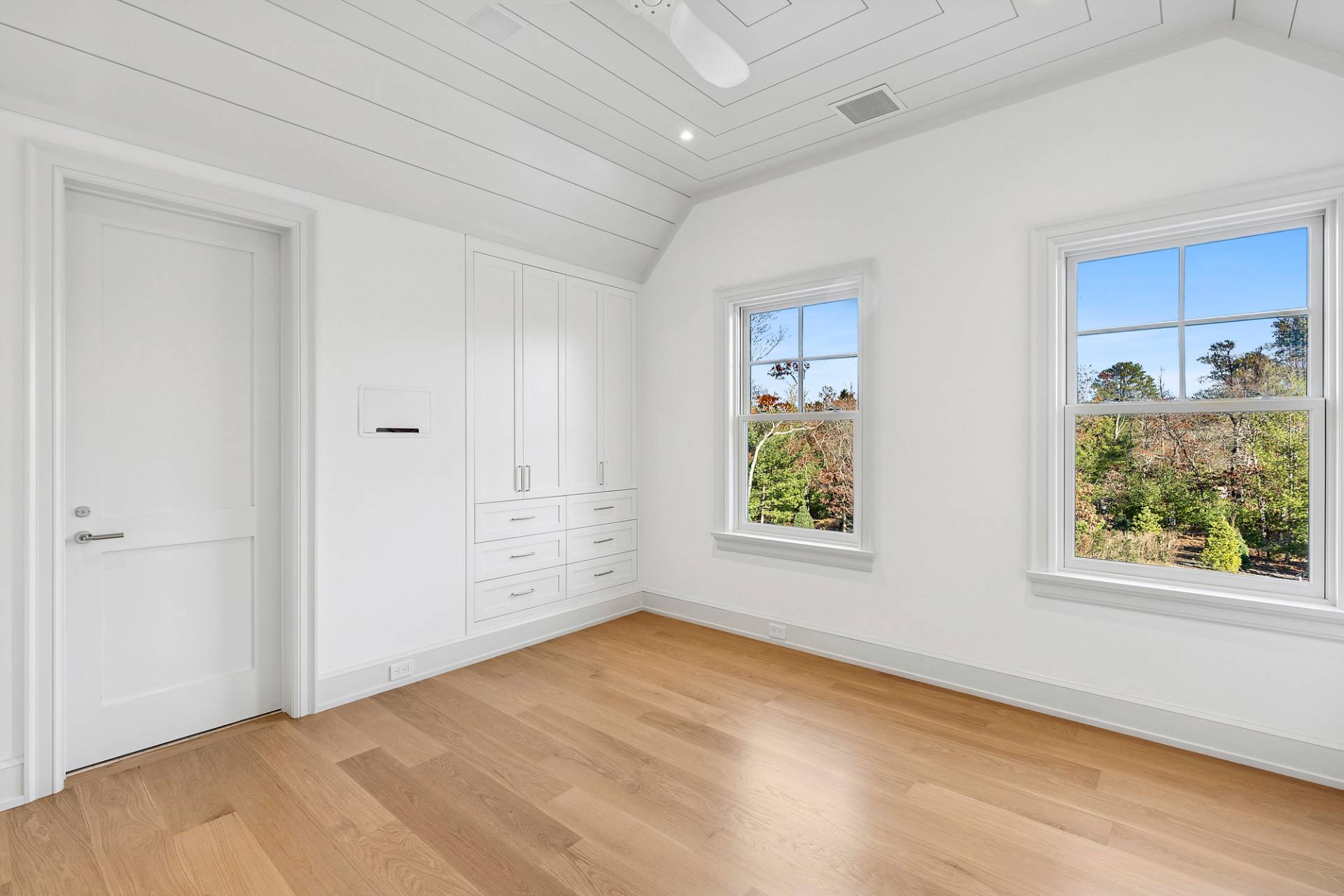 #5 photo, 60 Two Holes of Water Road, East Hampton , NY 11937