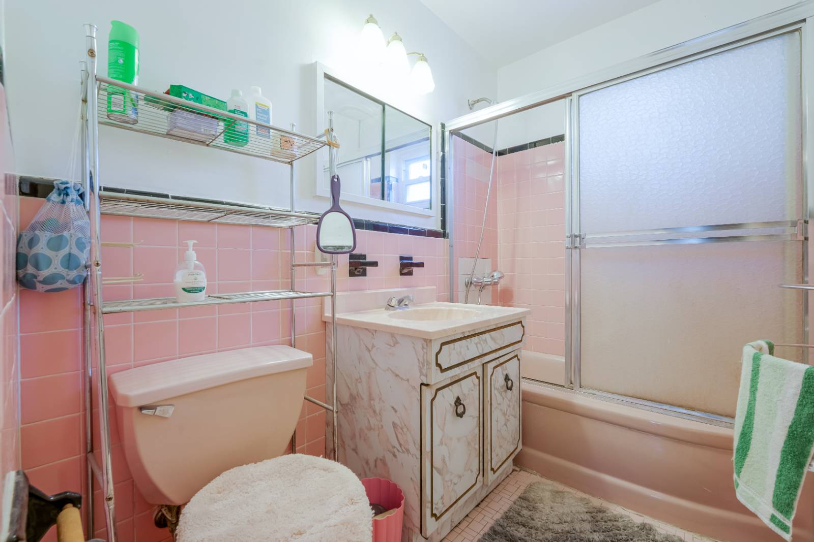 #25 photo, 3617 Laconia Ave, Bronx , NY 10469