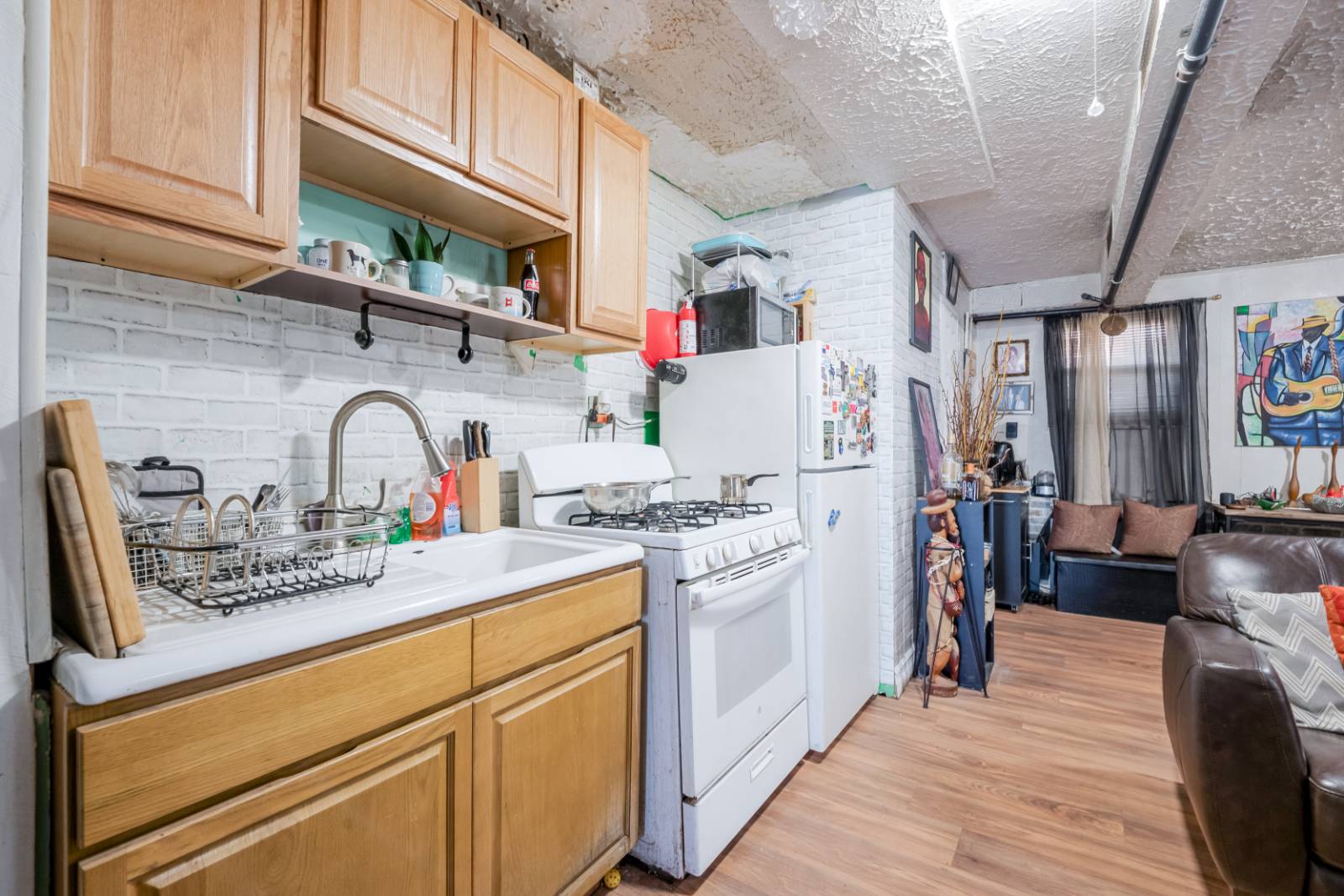 #32 photo, 3617 Laconia Ave, Bronx , NY 10469