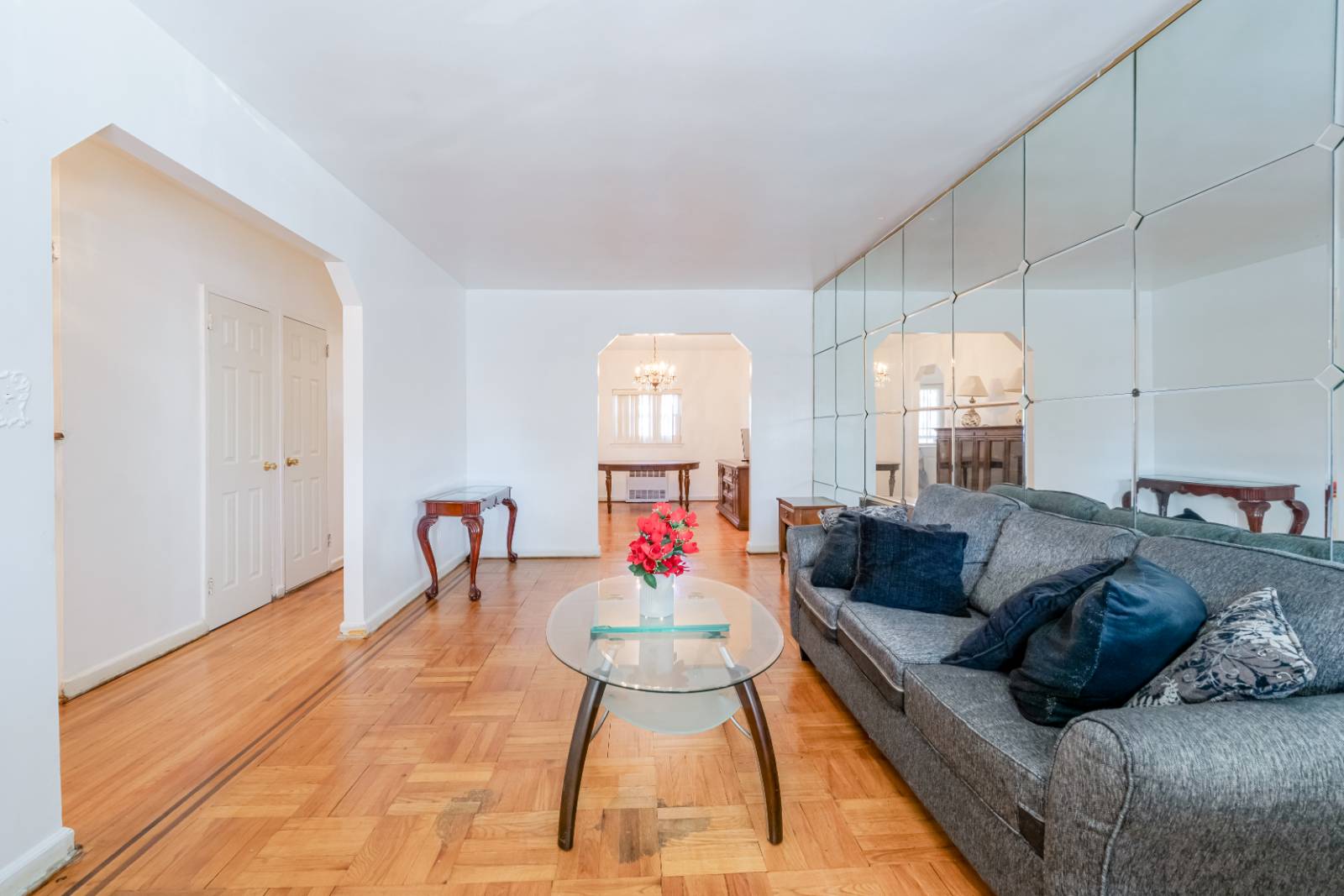 #9 photo, 3617 Laconia Ave, Bronx , NY 10469