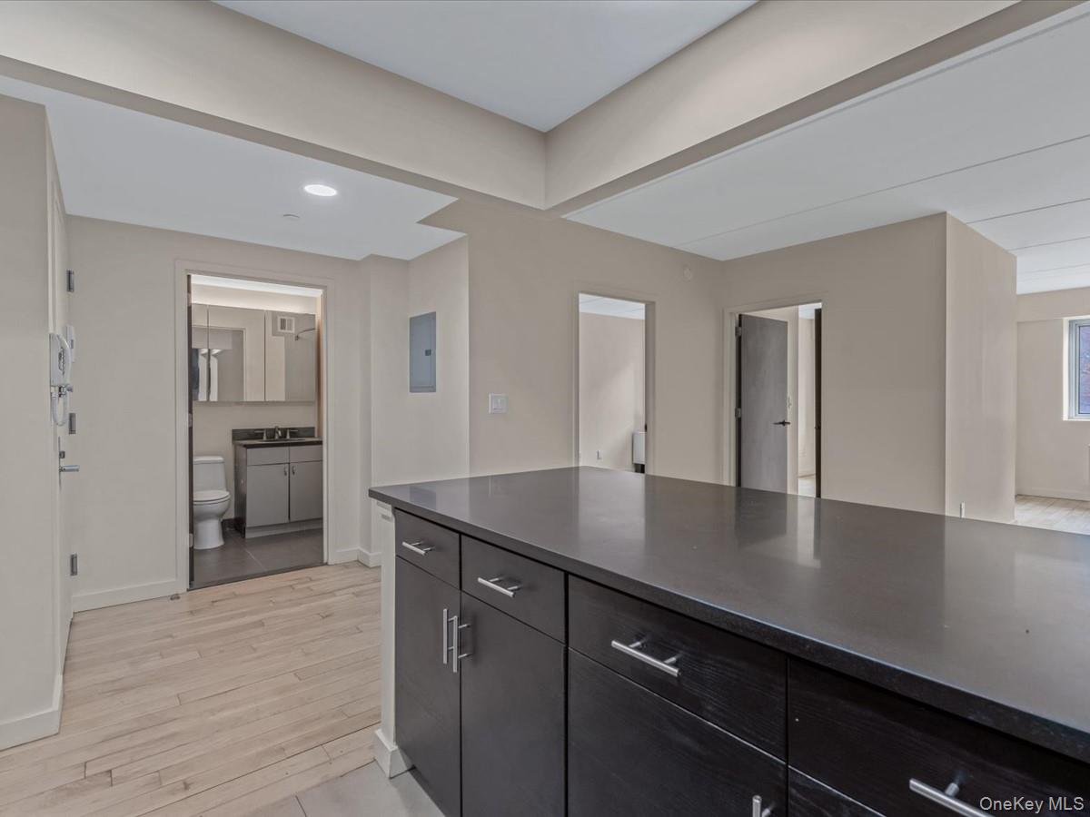 #8 photo, 1810 Third Avenue, New York (Manhattan) , NY 10029