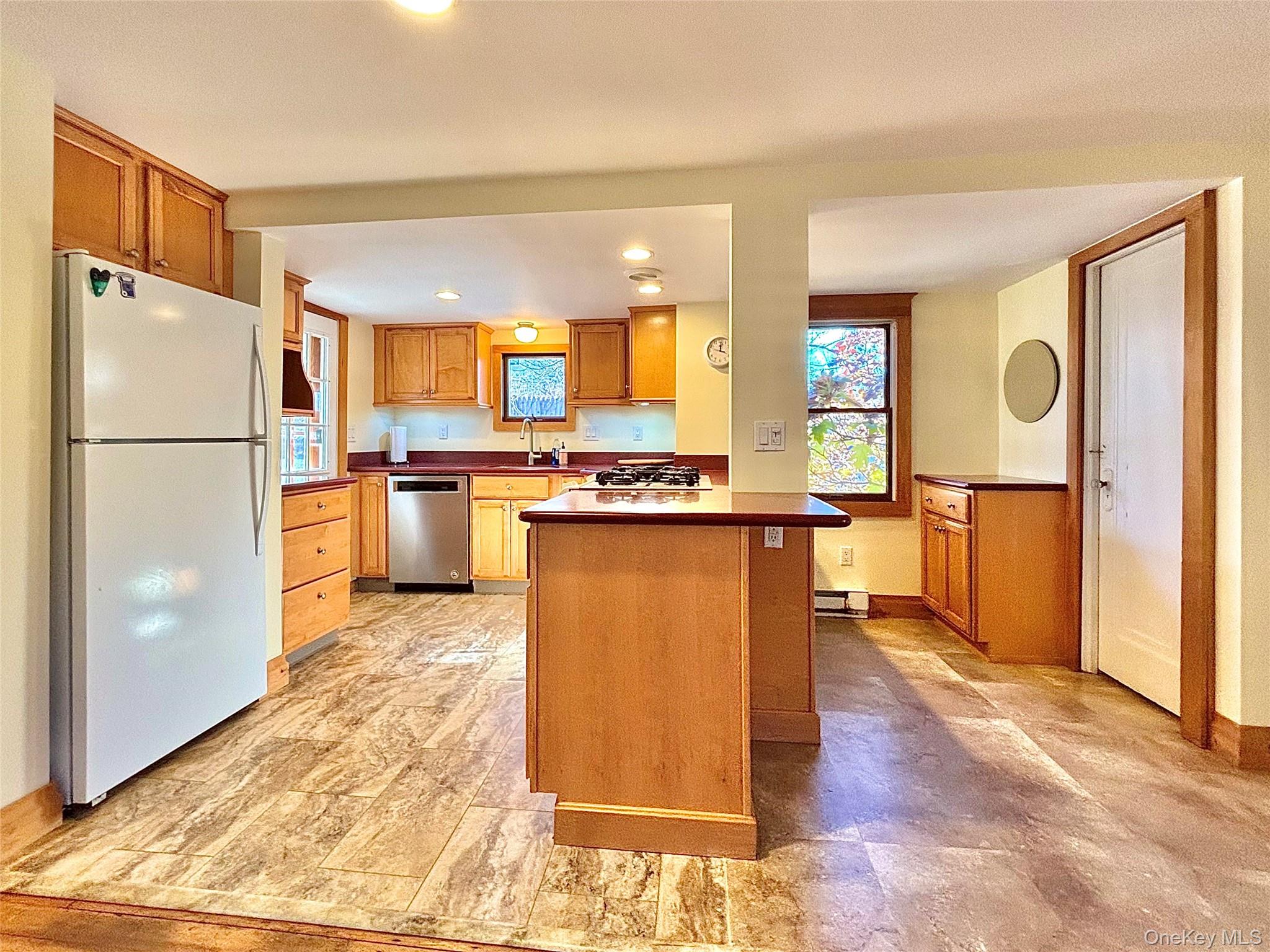 #7 photo, 60 Livingston Street, Rhinebeck , NY 12572