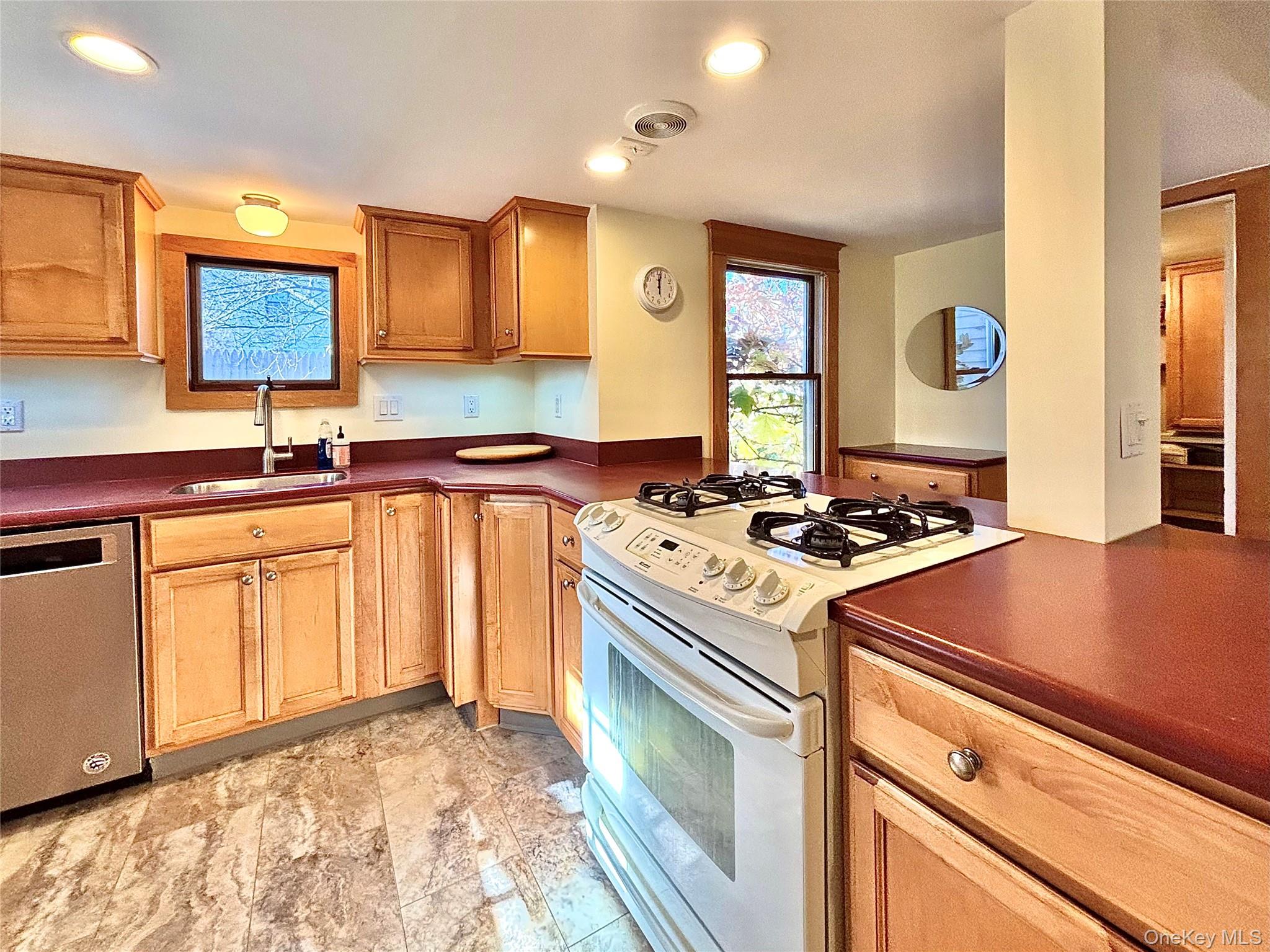 #8 photo, 60 Livingston Street, Rhinebeck , NY 12572