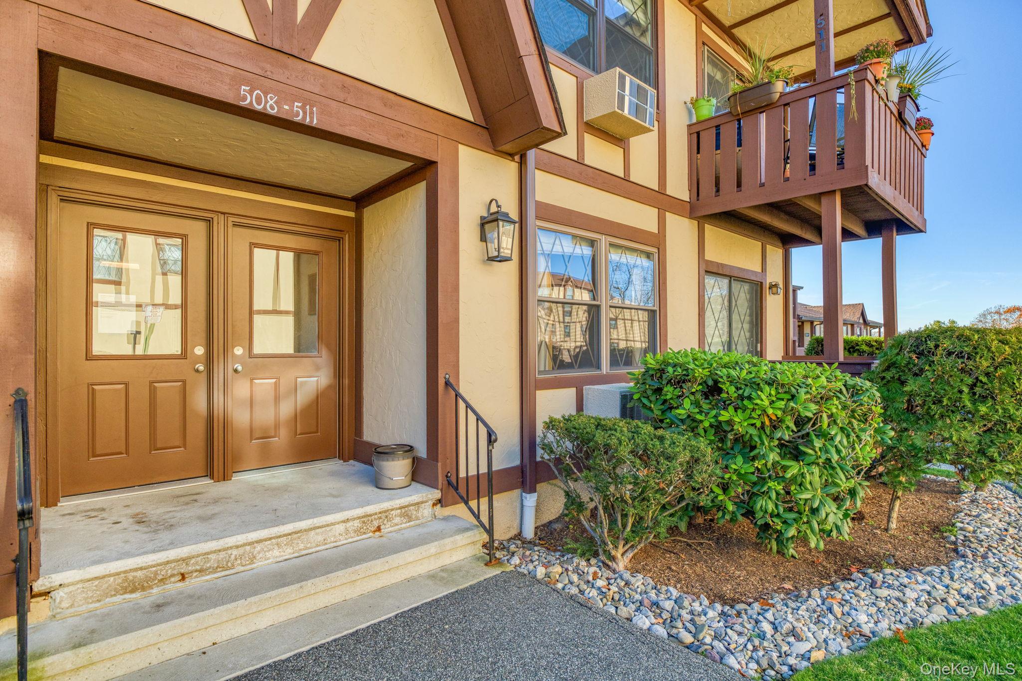 #1 photo, 509 Sierra Vista Lane, Valley Cottage , NY 10989