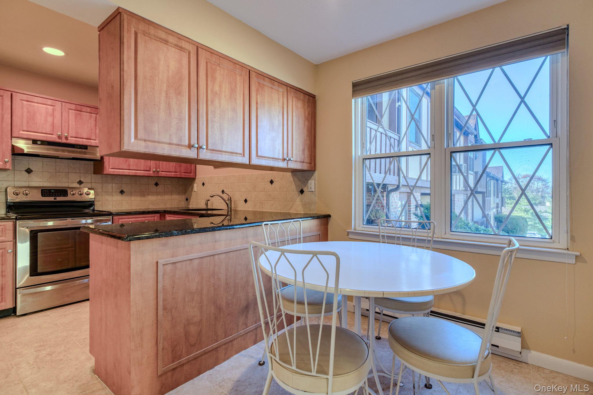 #11 photo, 509 Sierra Vista Lane, Valley Cottage , NY 10989