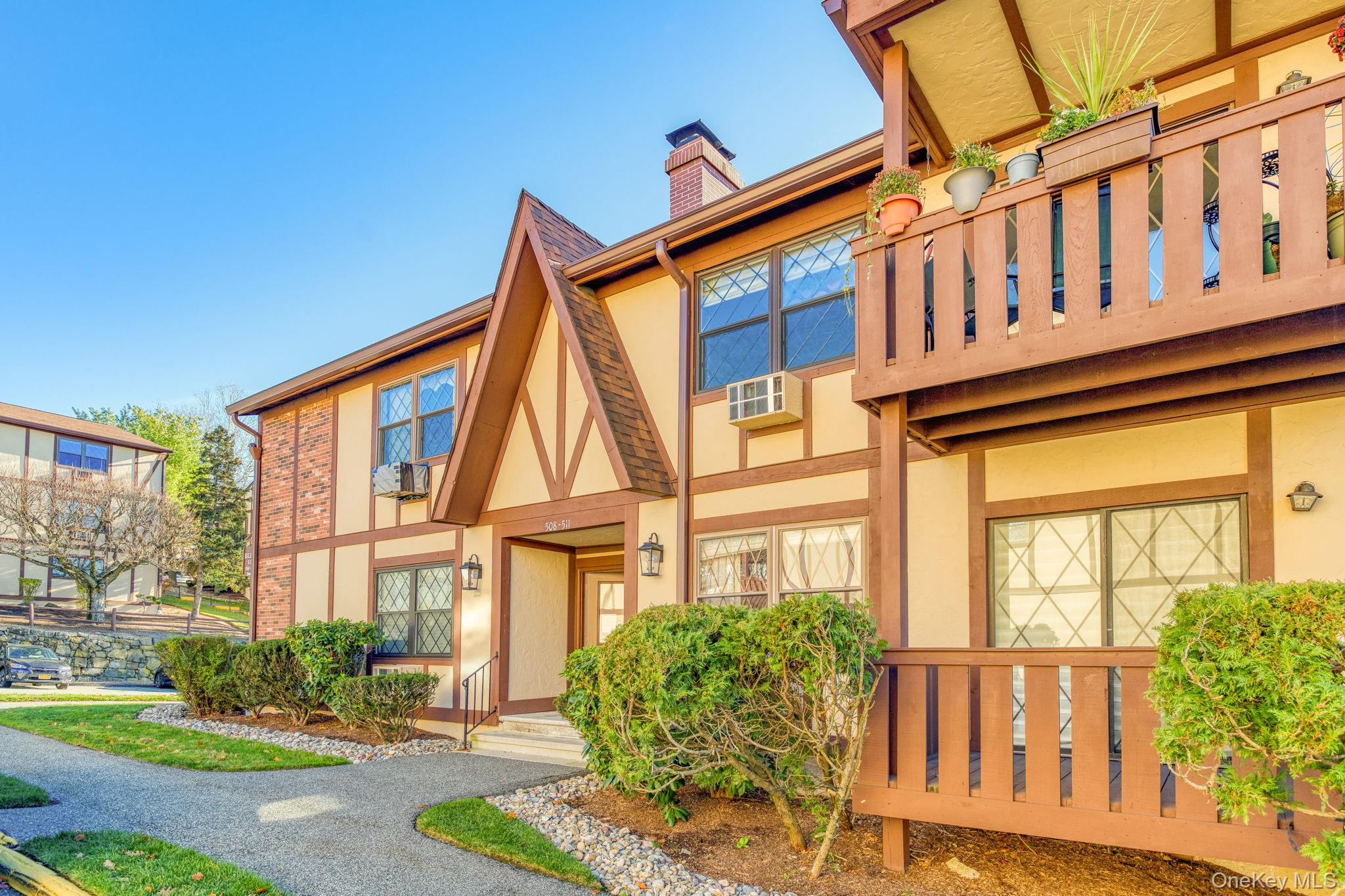 #2 photo, 509 Sierra Vista Lane, Valley Cottage , NY 10989