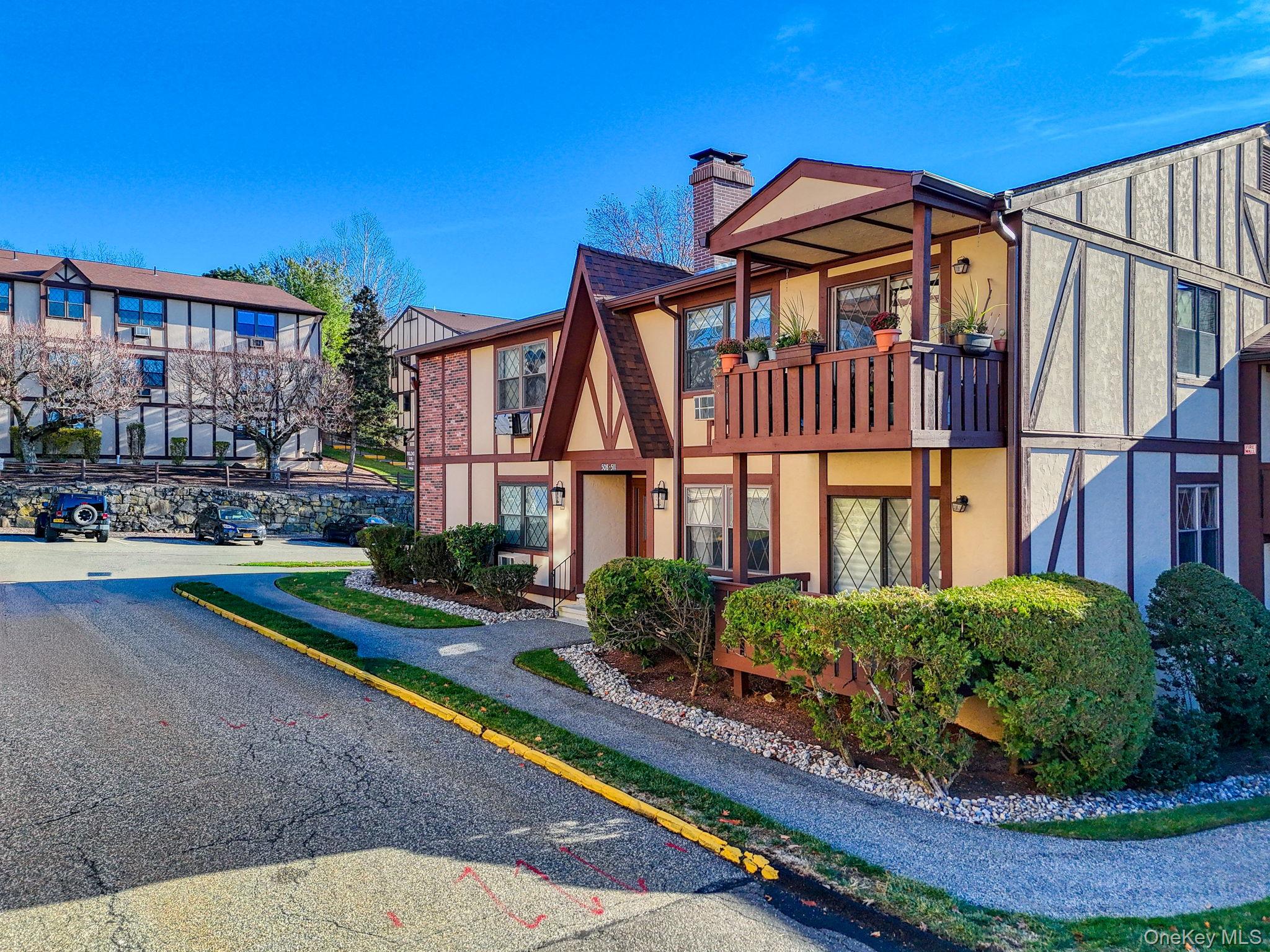 #4 photo, 509 Sierra Vista Lane, Valley Cottage , NY 10989