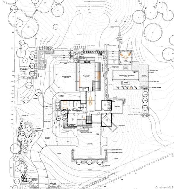 #6 photo, Applegreen Drive, Old Westbury , NY 11568