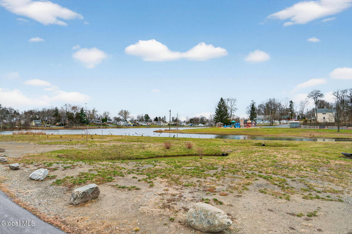 #25 photo, 257 Lake Shore Drive, East Greenbush , NY 12144