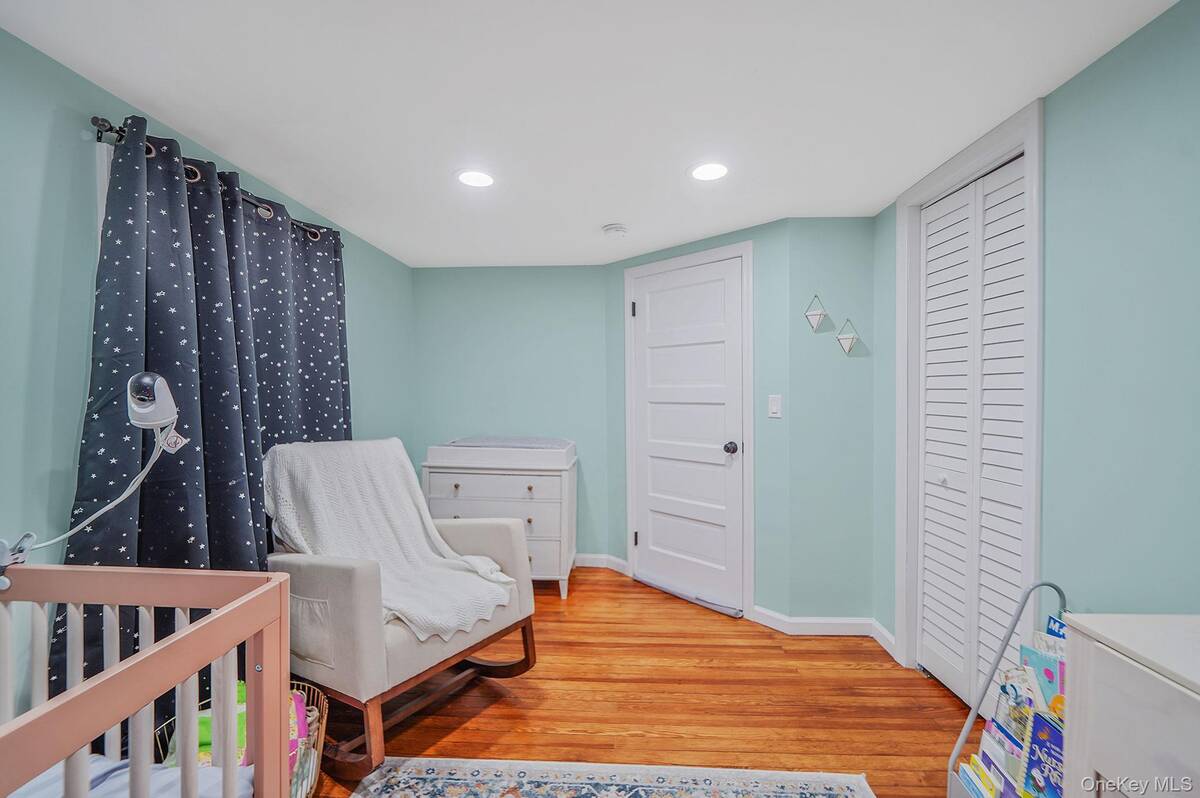 #18 photo, 15 Cedar Grove Court, Patchogue , NY 11772