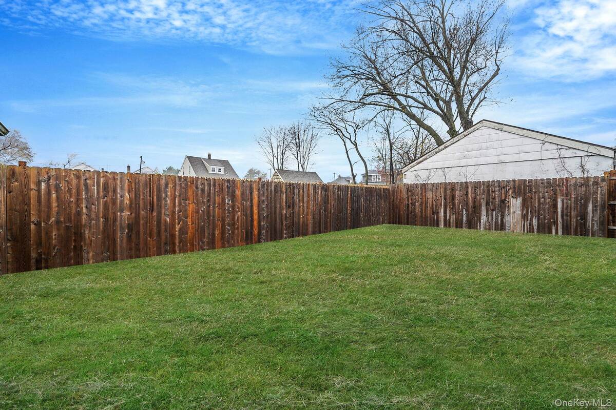 #25 photo, 15 Cedar Grove Court, Patchogue , NY 11772