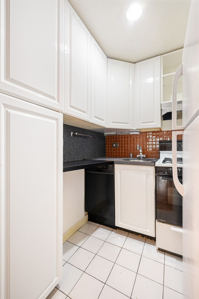 #11 photo, New York City, Midtown East , NY 10022