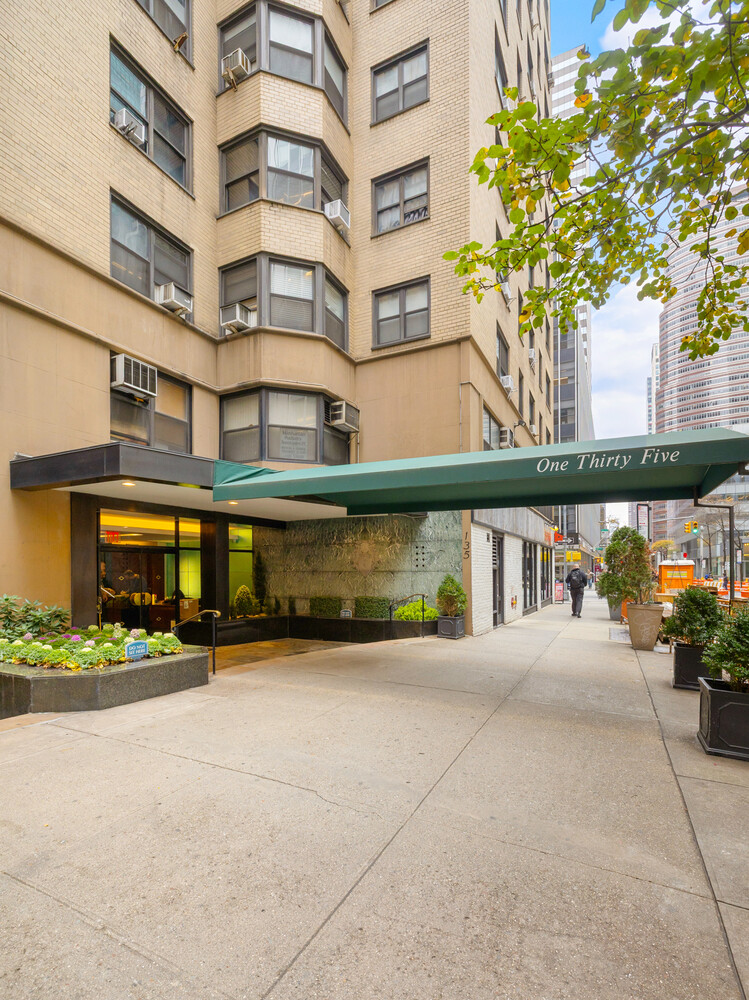 #15 photo, New York City, Midtown East , NY 10022