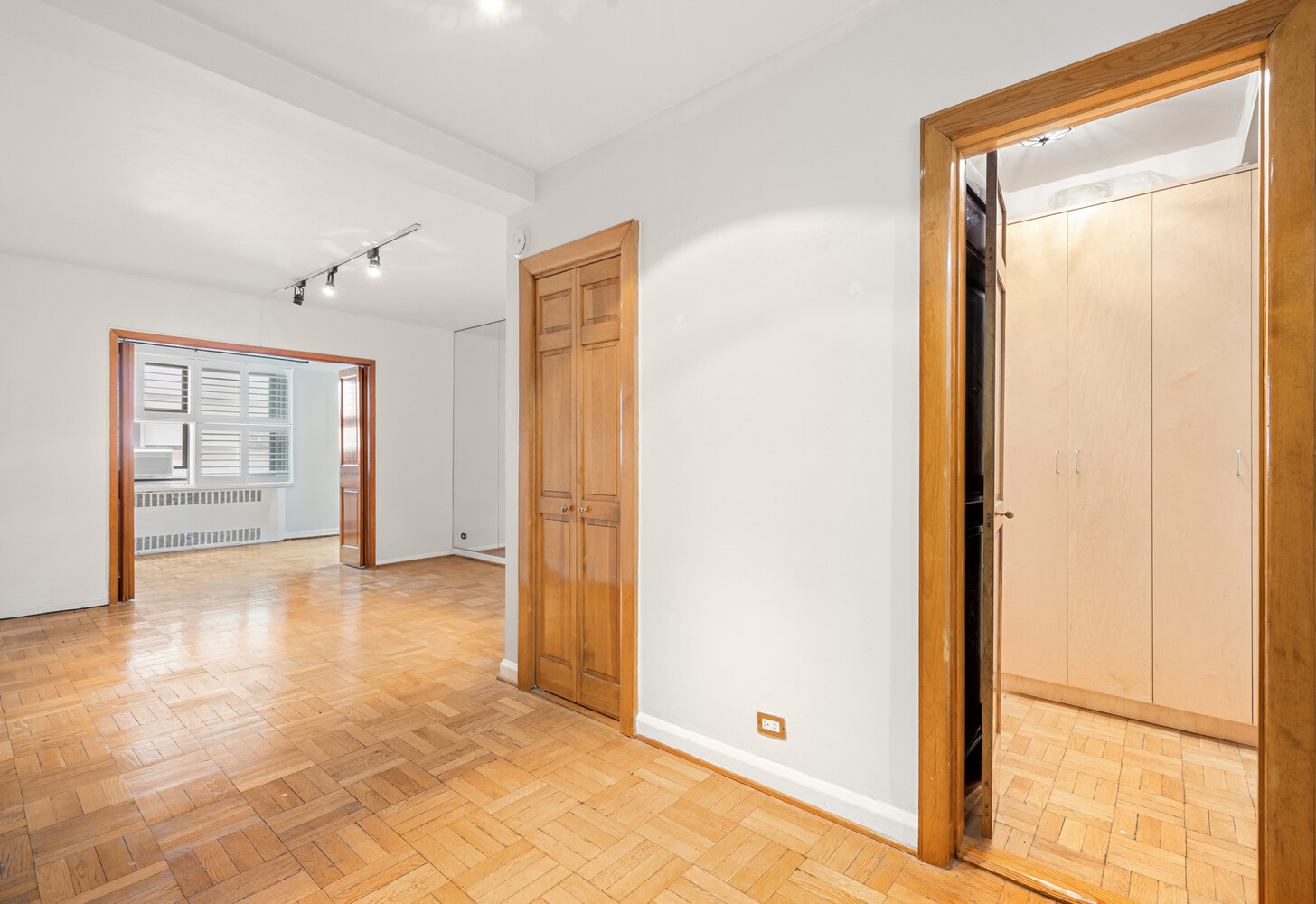 #5 photo, New York City, Midtown East , NY 10022