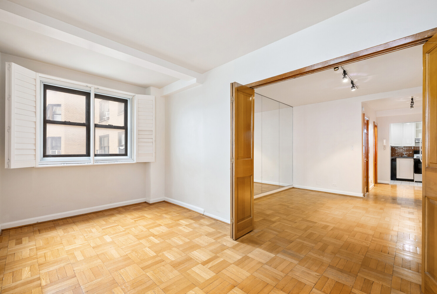 #8 photo, New York City, Midtown East , NY 10022