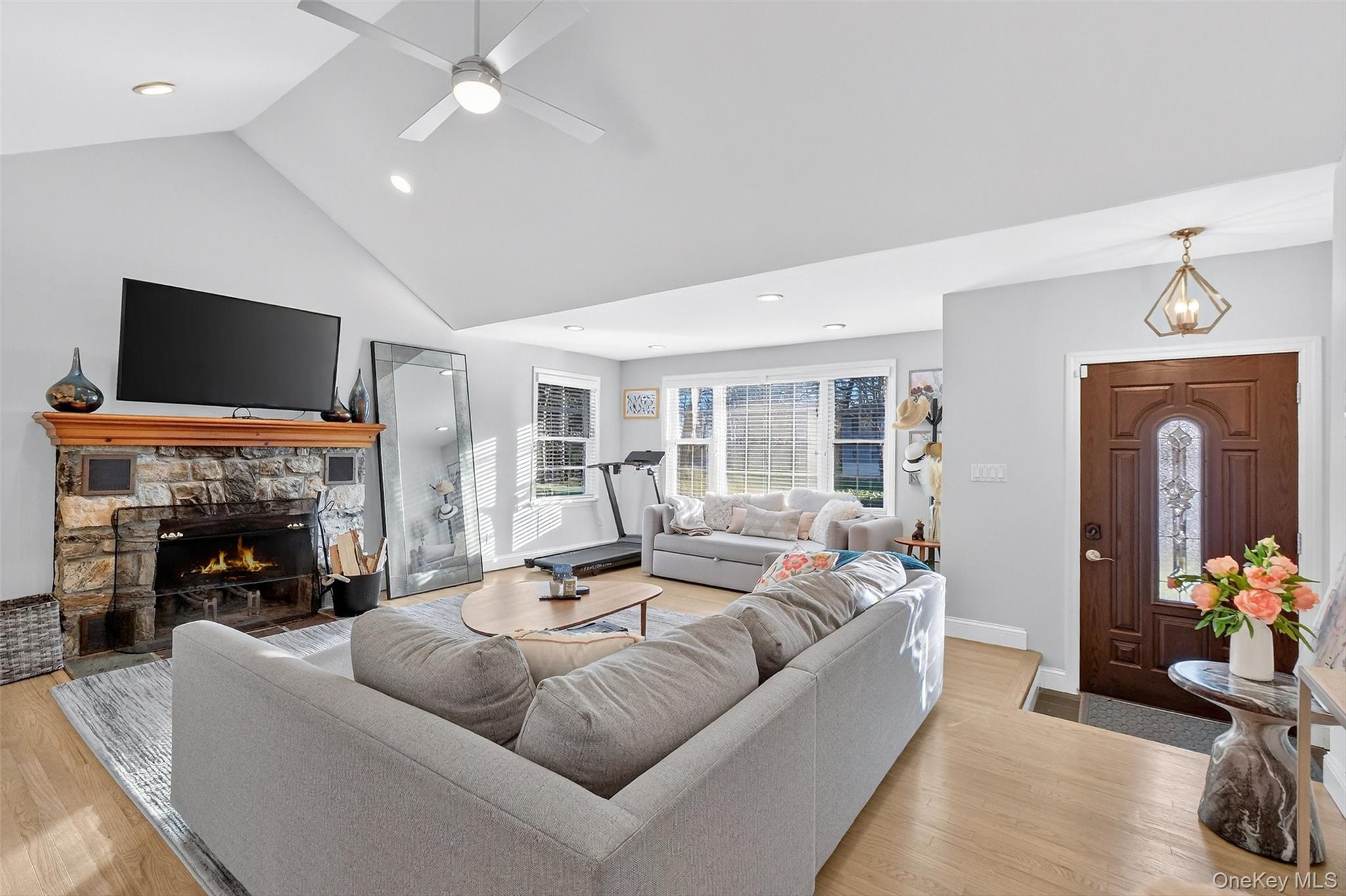 #10 photo, 550 Beach Road, 纽约州 Mahopac , NY 10541