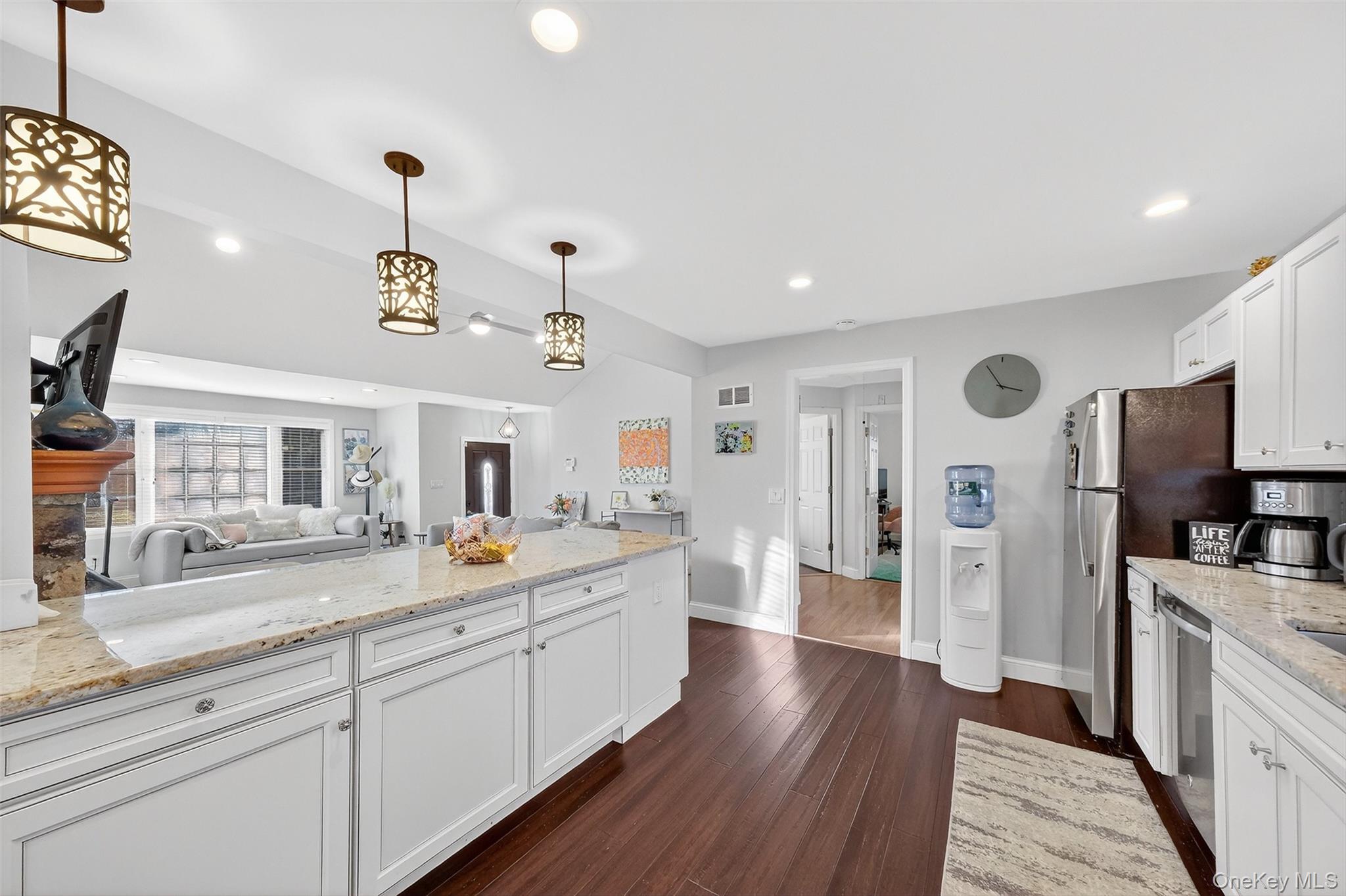 #13 photo, 550 Beach Road, 纽约州 Mahopac , NY 10541