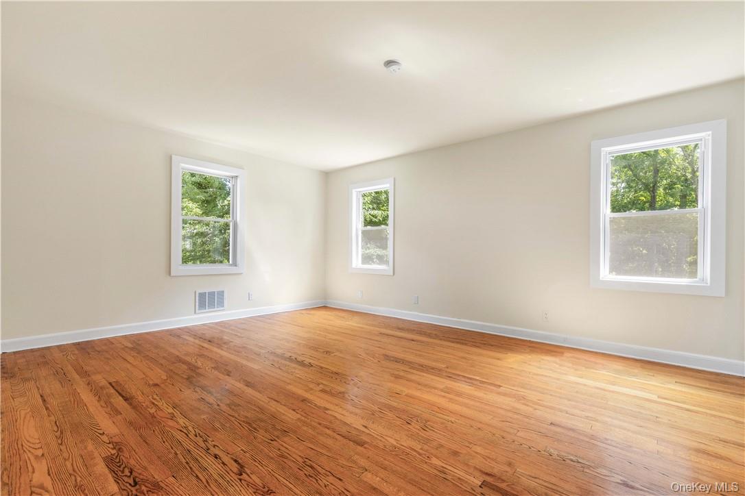 #16 photo, 228 Union Avenue, Harrison , NY 10528