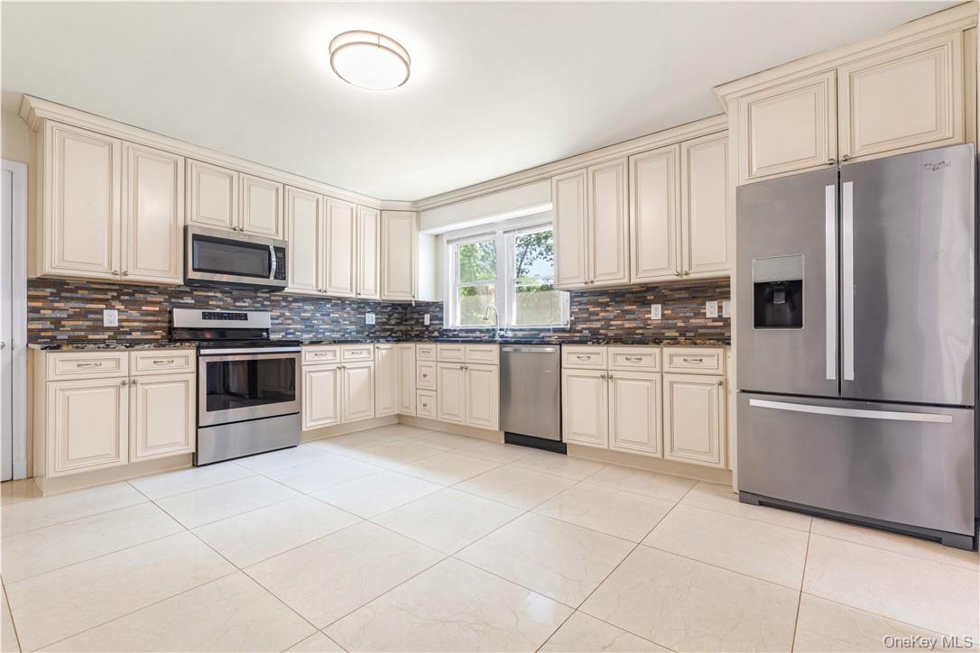 #9 photo, 228 Union Avenue, Harrison , NY 10528