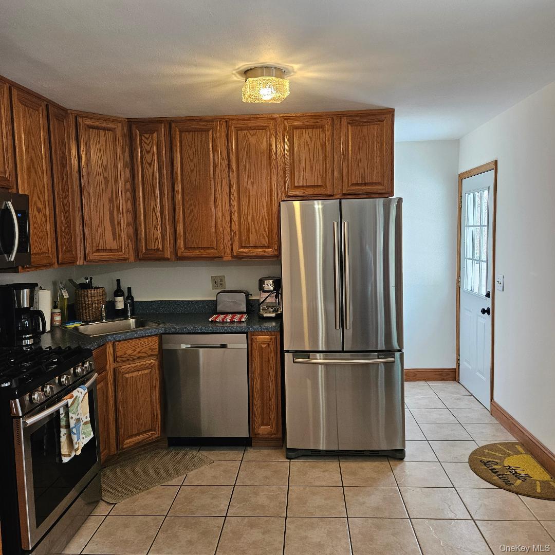 #10 photo, 28 Cardinal Drive, Poughkeepsie , NY 12601