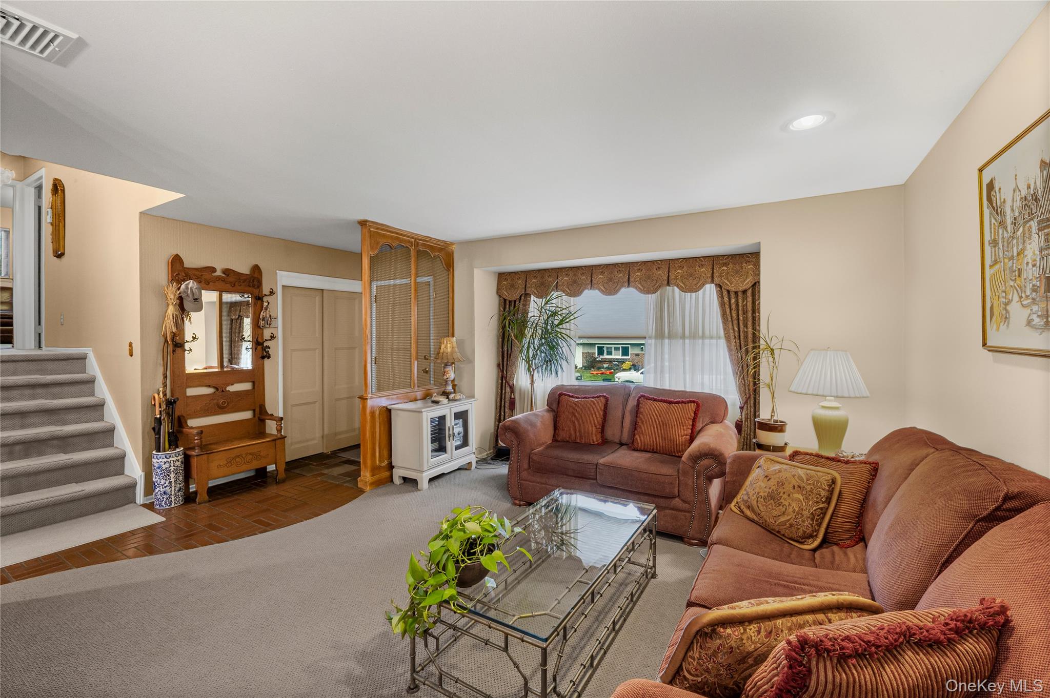 #11 photo, 2476 Florin Court, מחוז נסאו Bellmore , NY 11710