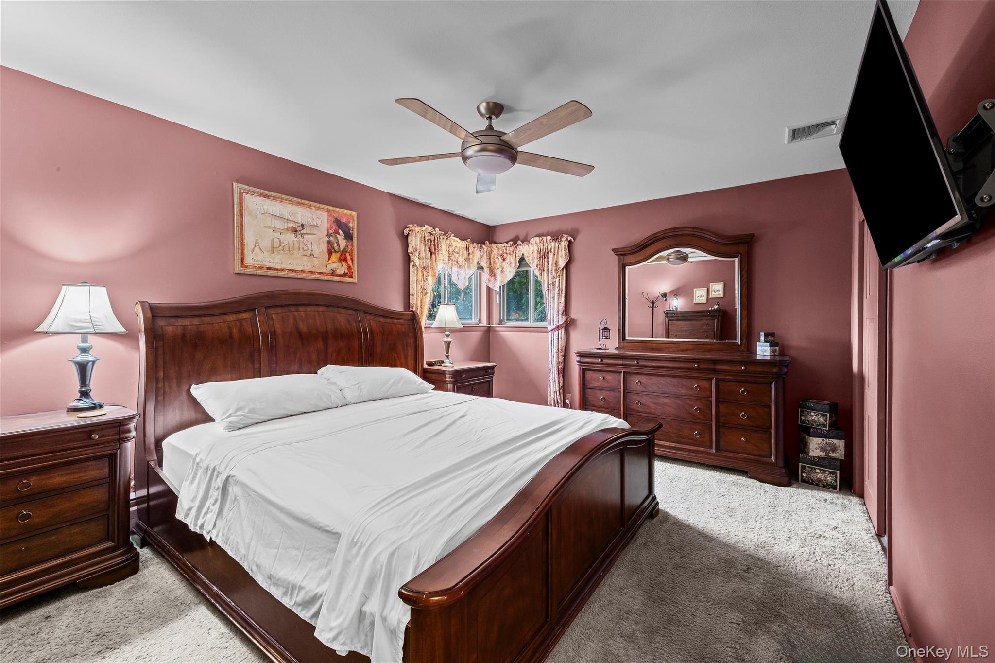 #12 photo, 2476 Florin Court, מחוז נסאו Bellmore , NY 11710