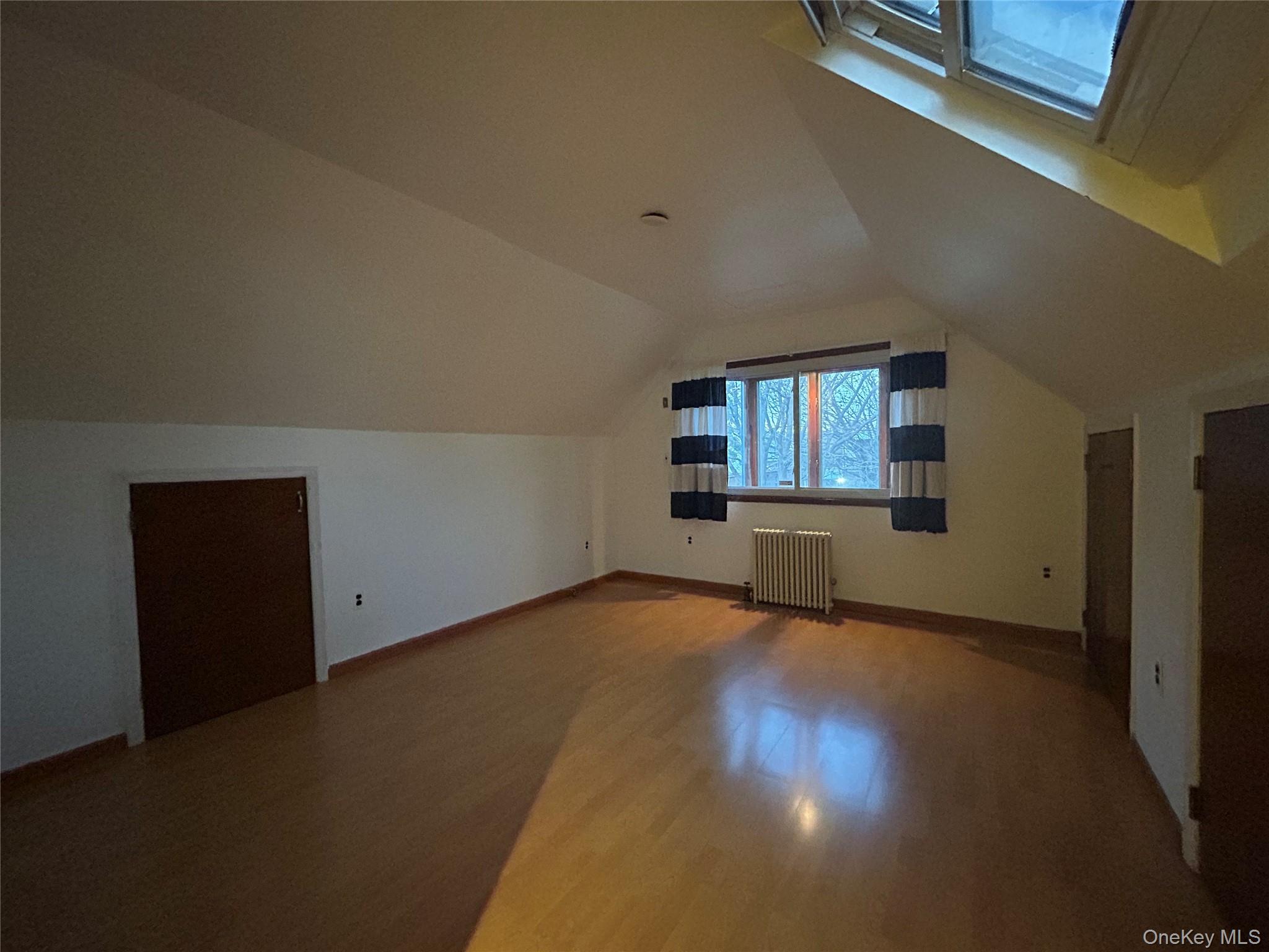 #5 photo, 5844 219th Street, 皇后区 贝塞 Bayside , NY 11364