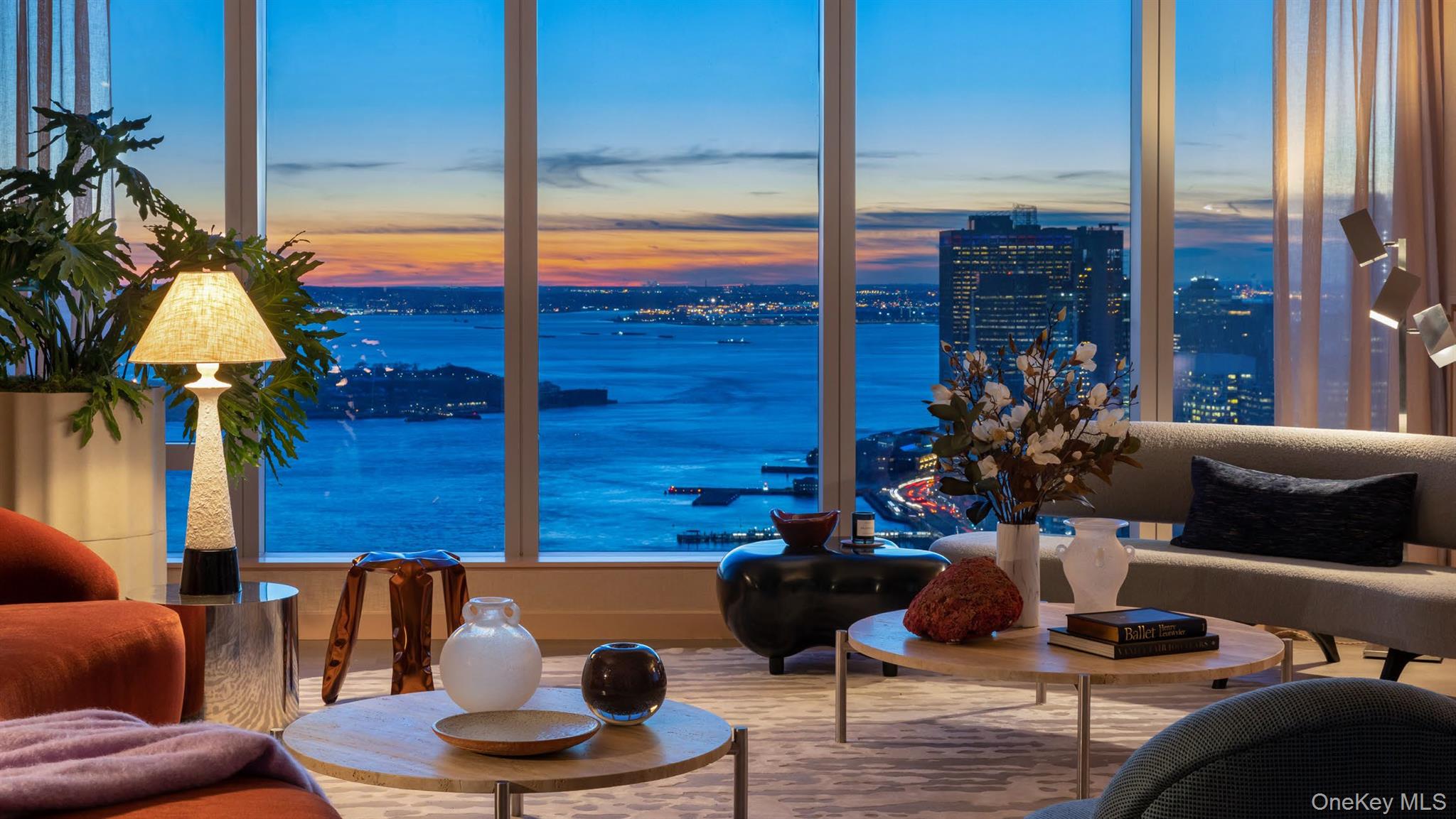 #9 photo, 252 South Street, New York (Manhattan) , NY 10002