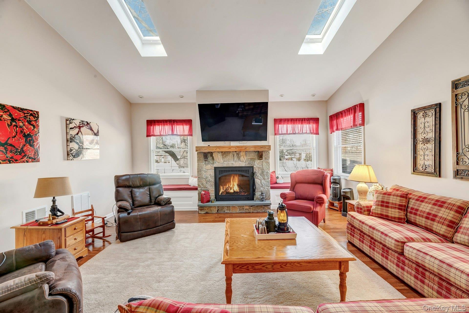 #10 photo, 167 Grove Street, Port Jefferson Station , NY 11776