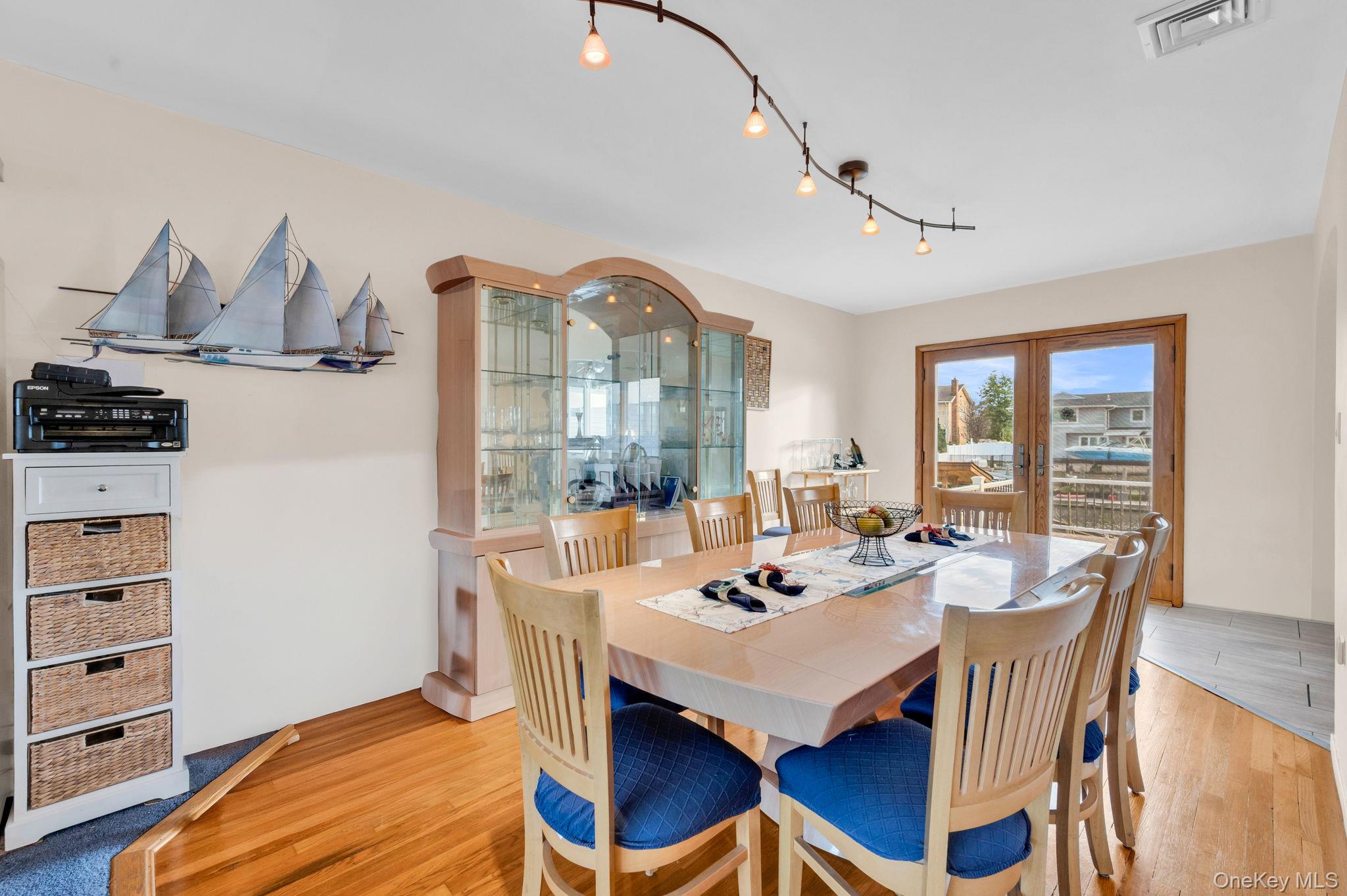 #10 photo, 266 Bayview Avenue, Massapequa , NY 11758